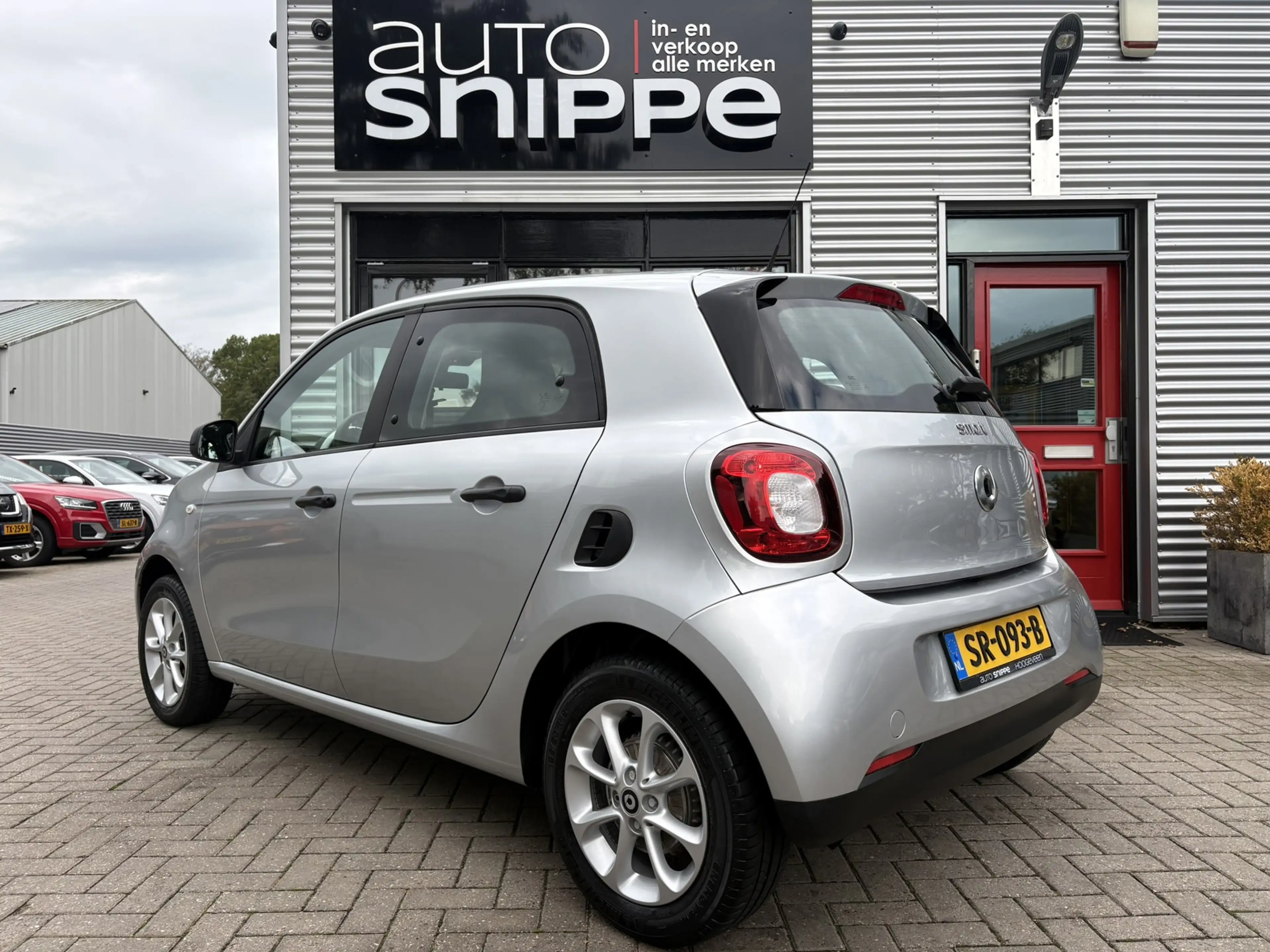 smart forFour 1.0 Business Solution -5DRS.-AUTOMAAT-CLIMA-CRUISE — photo 3