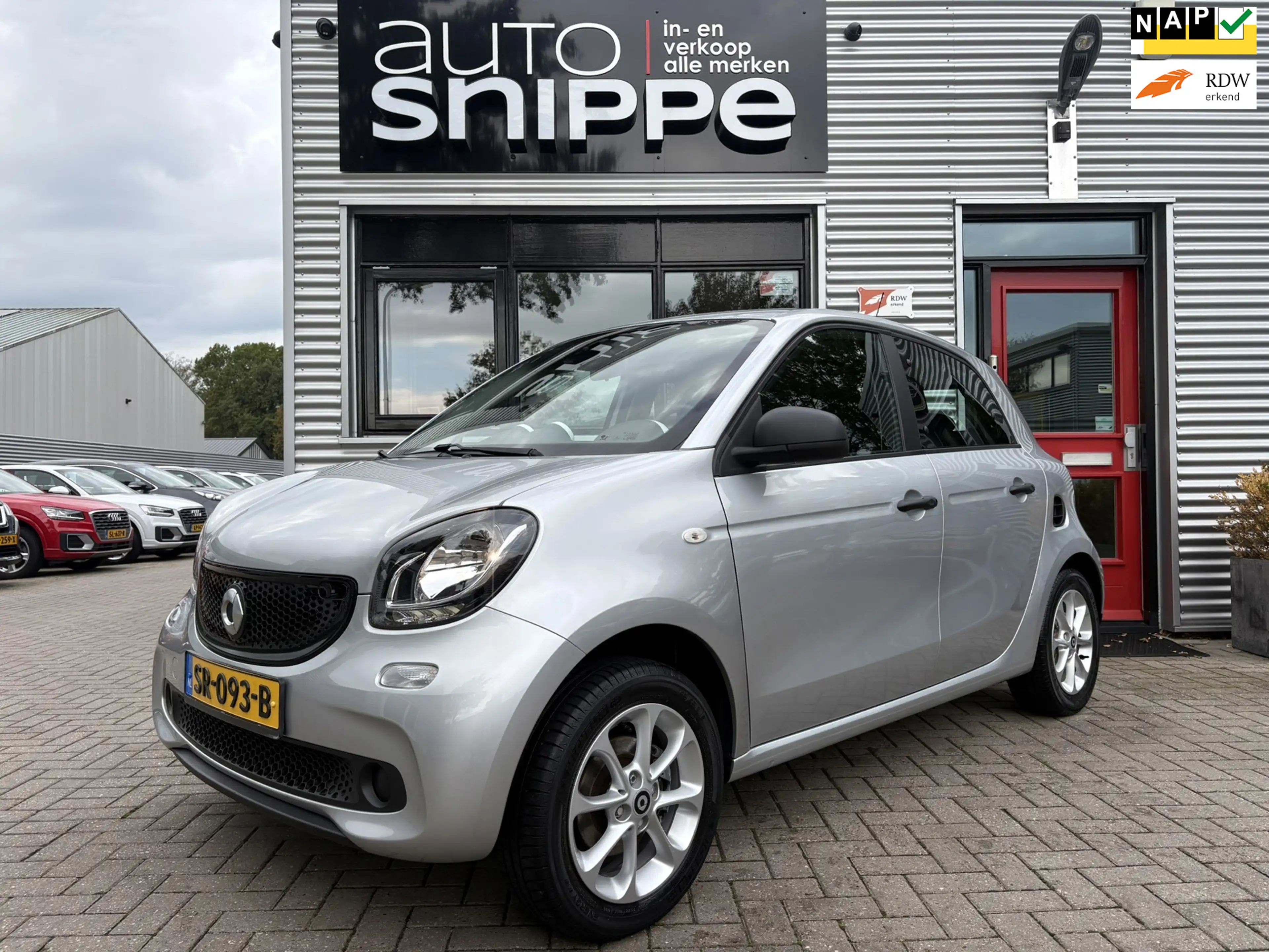 smart forFour 1.0 Business Solution -5DRS.-AUTOMAAT-CLIMA-CRUISE