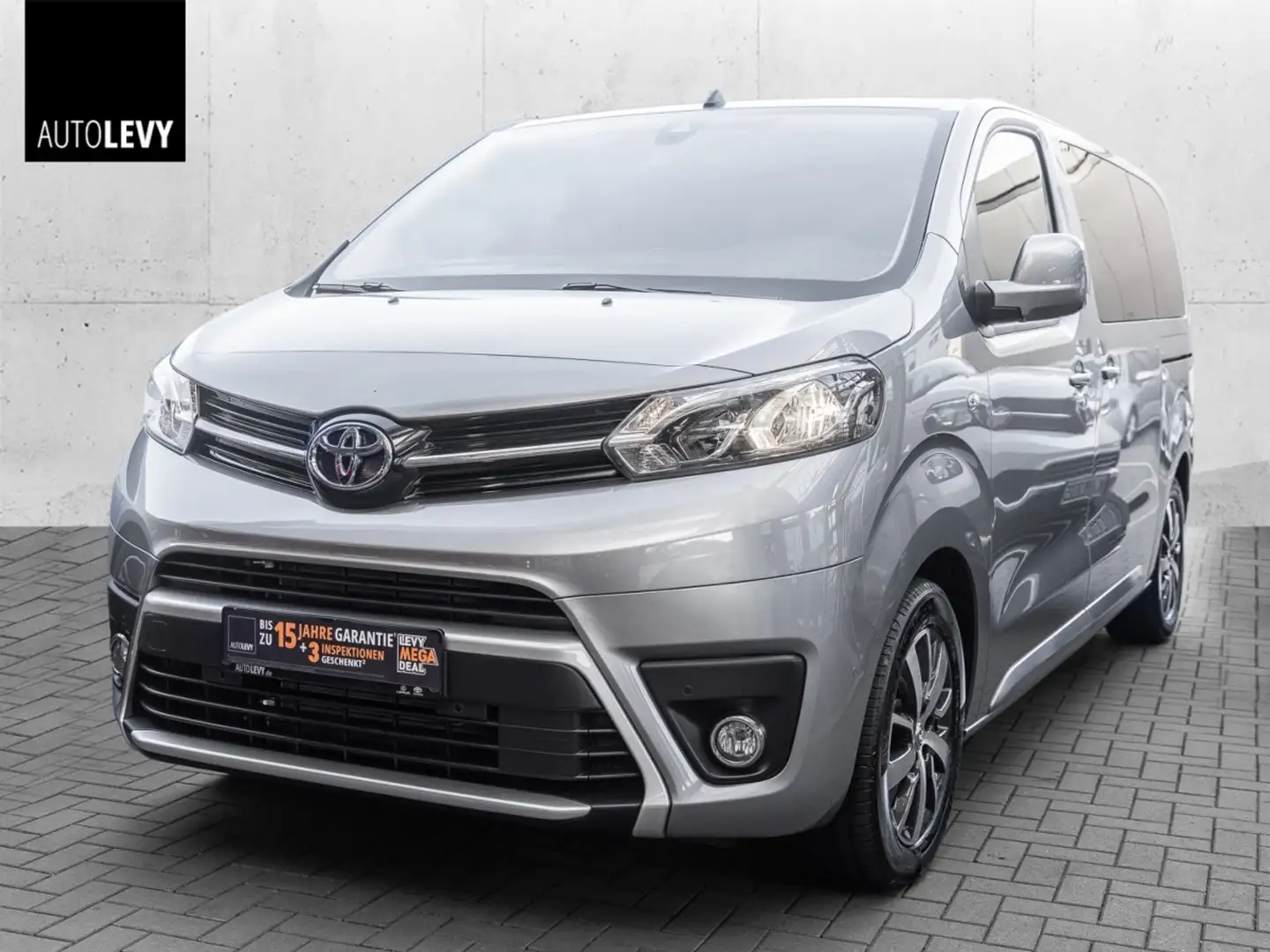 Toyota Proace Verso 2.0 D L1 D Team D +Navi+Kamera+ Silber - 2