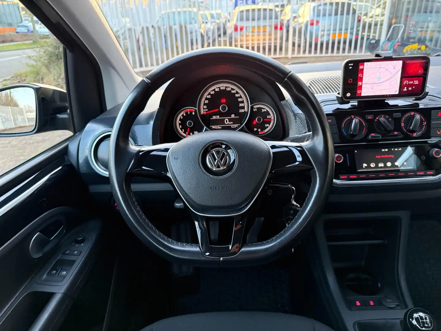 Volkswagen up! 1.0 BMT high up! | Cruise | PDC Noir - 2