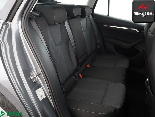 Skoda Octavia view 13