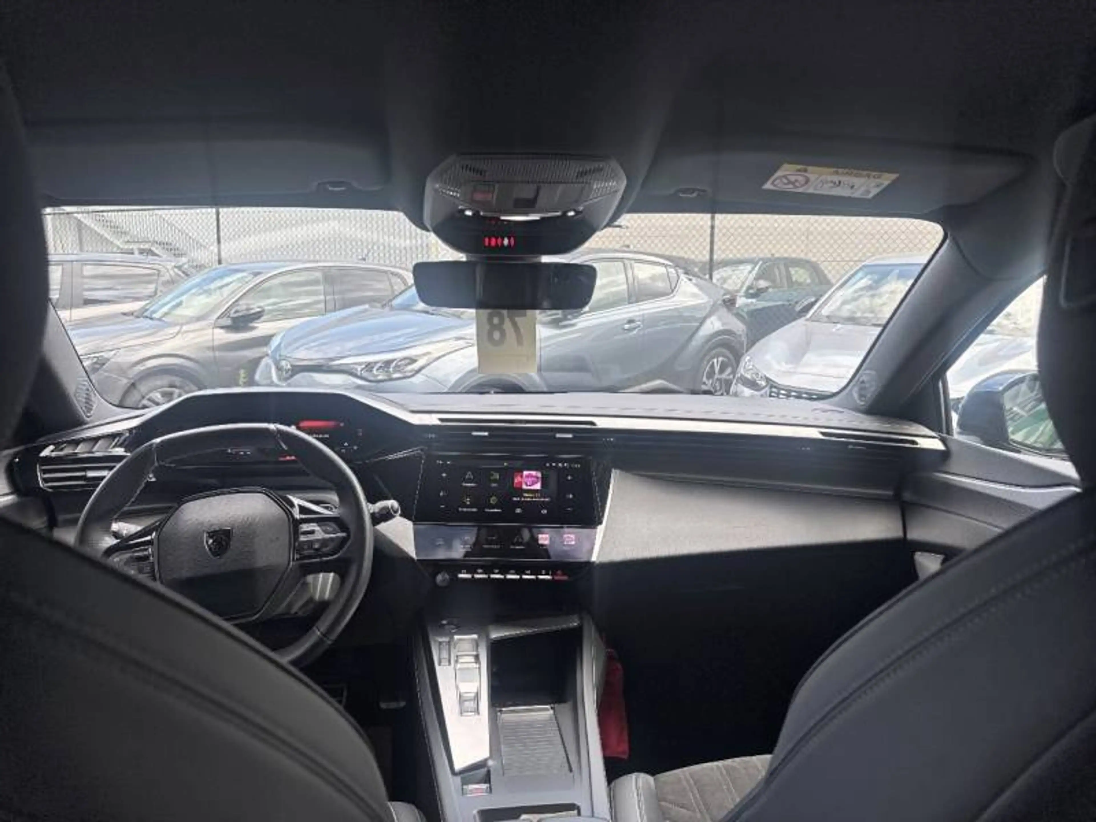 Peugeot 308 3 1.2 PureTech 130 S&S EAT8 GT — photo 8