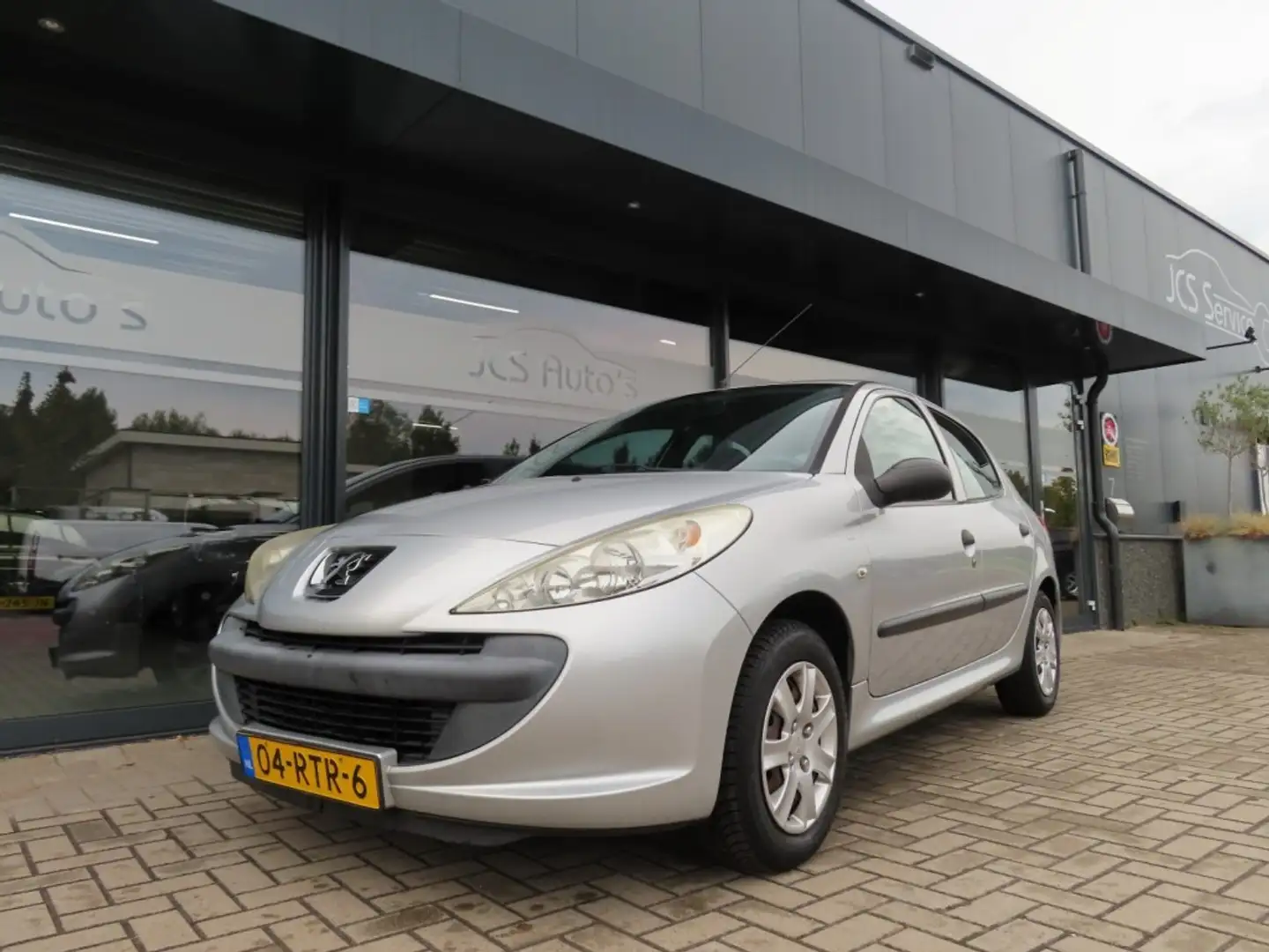 Peugeot 206 1.1 Accent 5 Deurs Airco Elektrisch Pakket 2011 Grau - 1