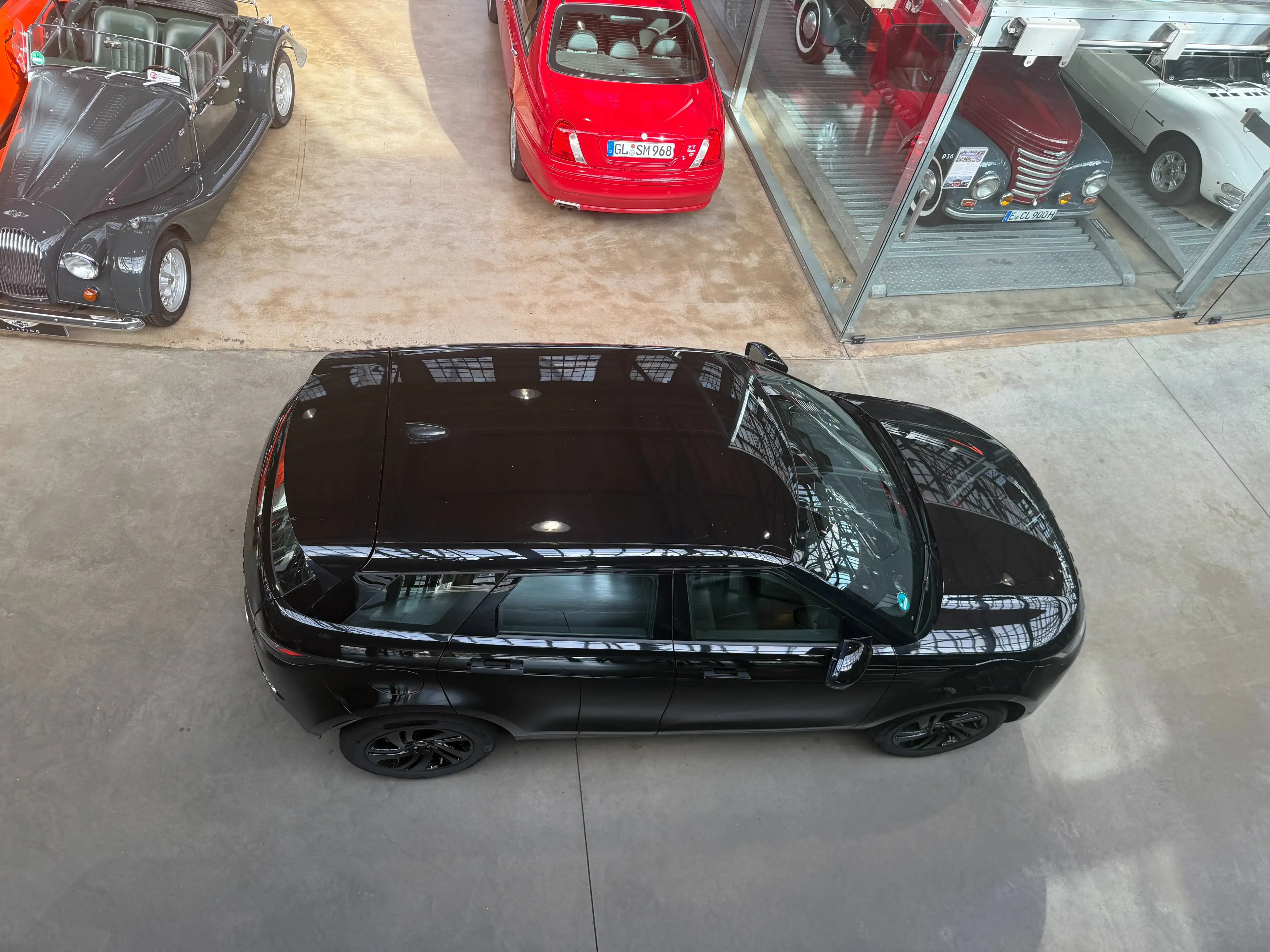 Land Rover Range Rover Evoque S — photo 13