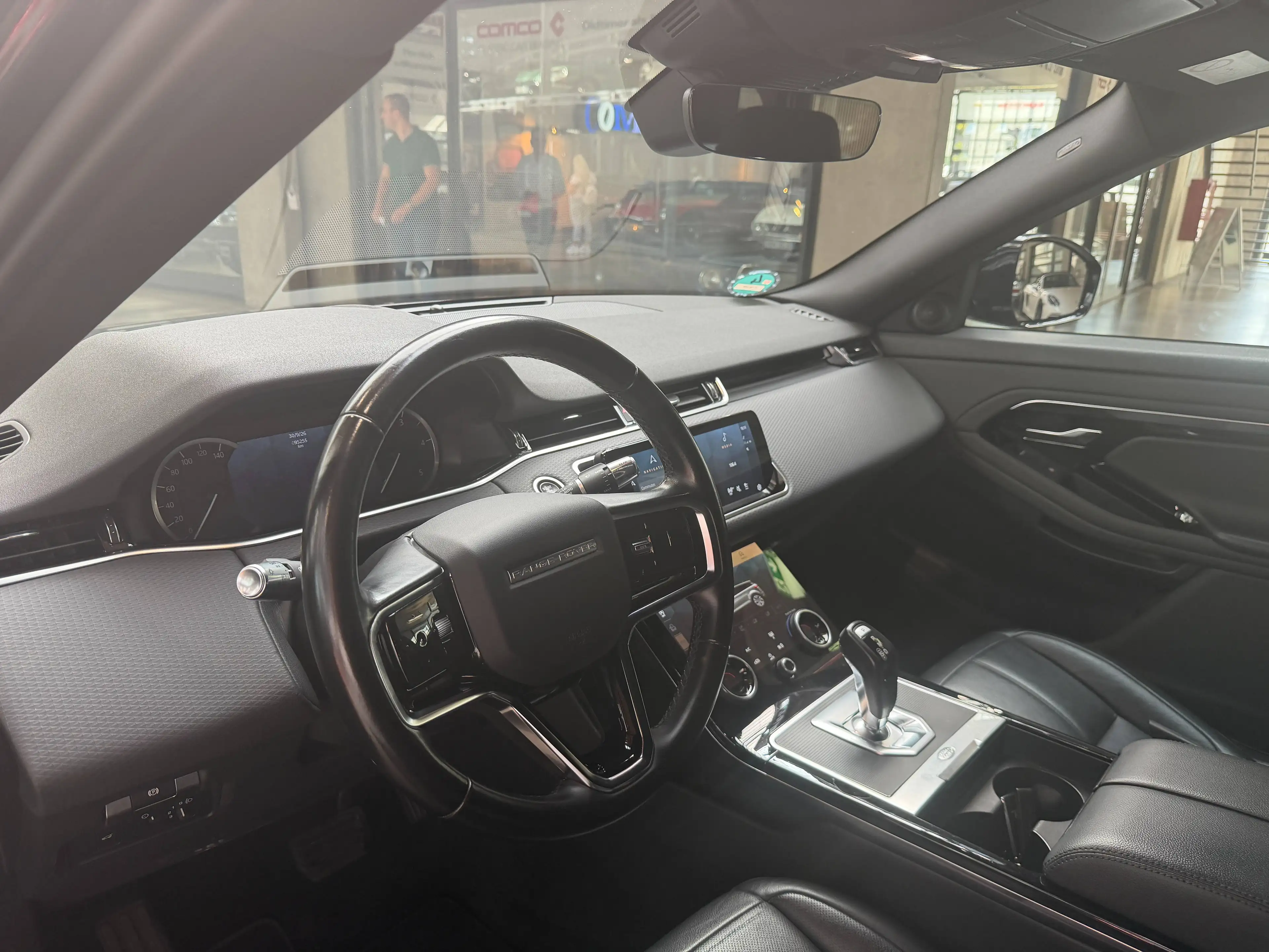 Land Rover Range Rover Evoque S — photo 5