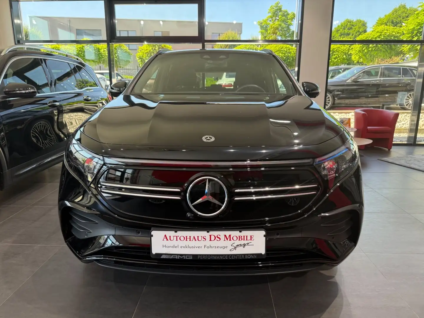 Mercedes-Benz EQA -Klasse EQA 250+ AMG Line/20''/1HD Schwarz - 2