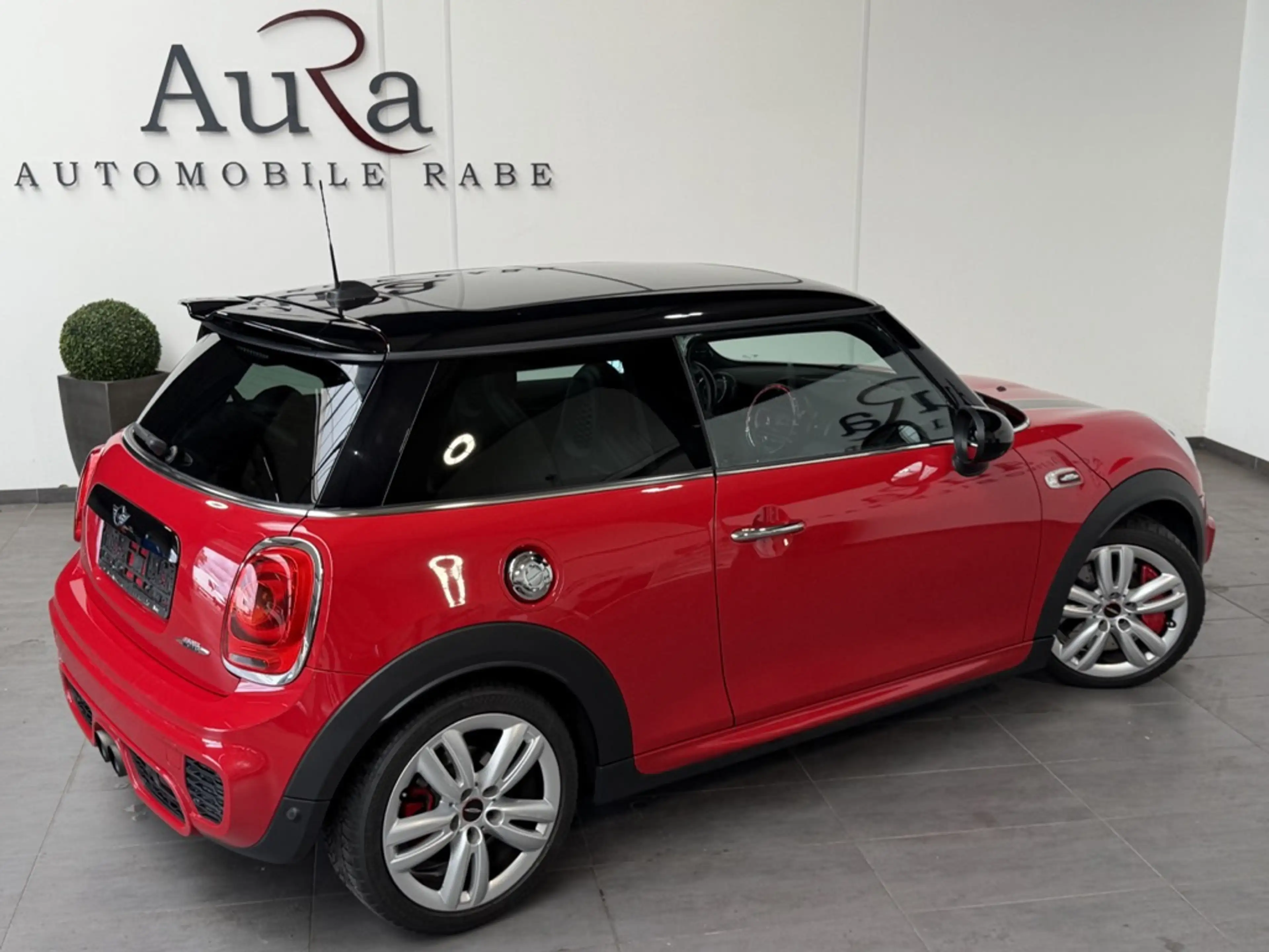 MINI John Cooper Works 3-Türer NAV+LED+PANO+H&K+SHZ — photo 4