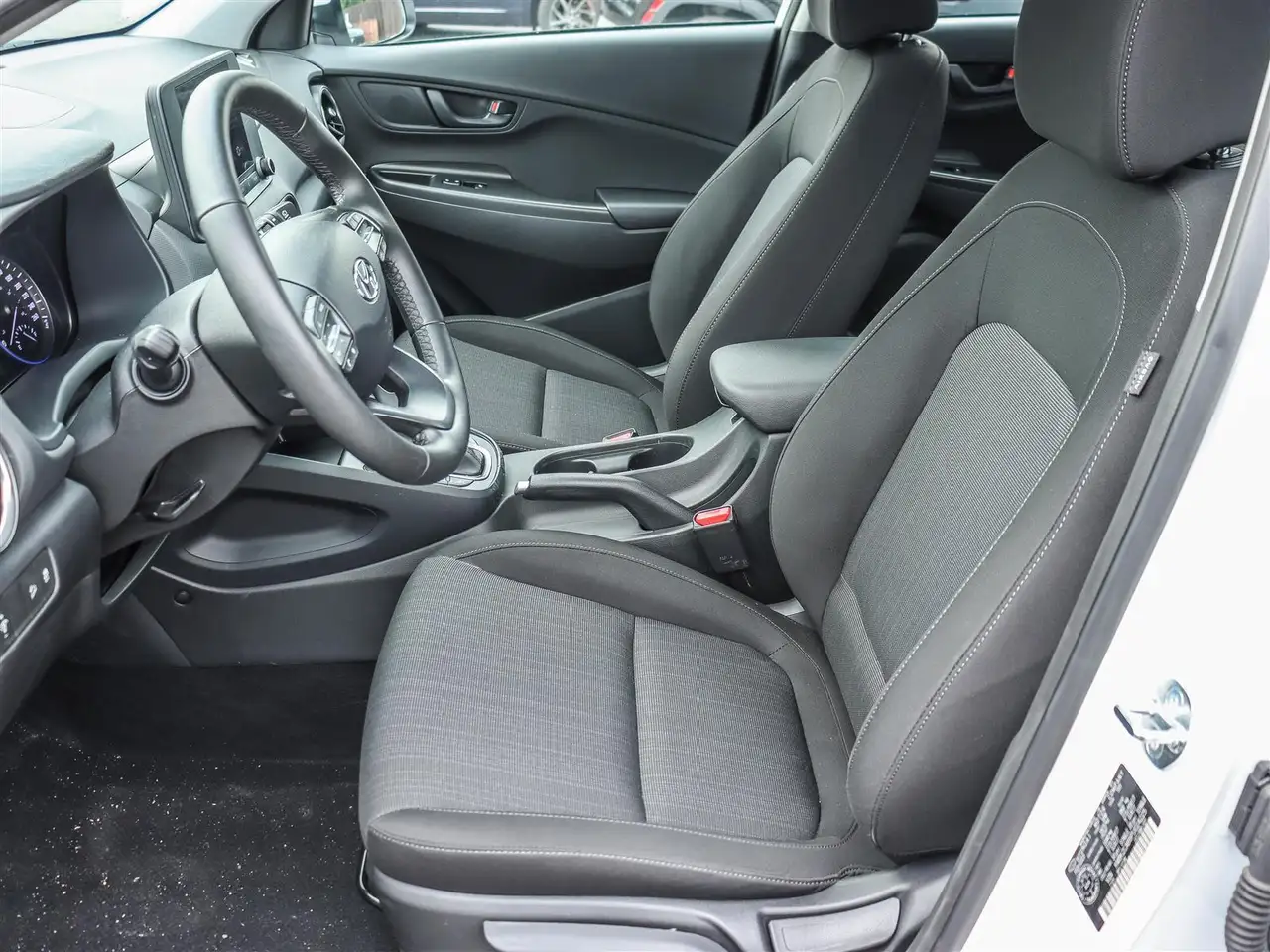 Hyundai KONA photo Hyundai KONA
