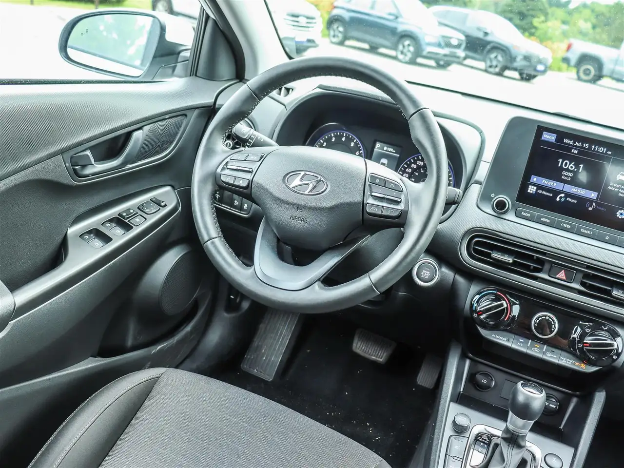 Hyundai KONA photo Hyundai KONA