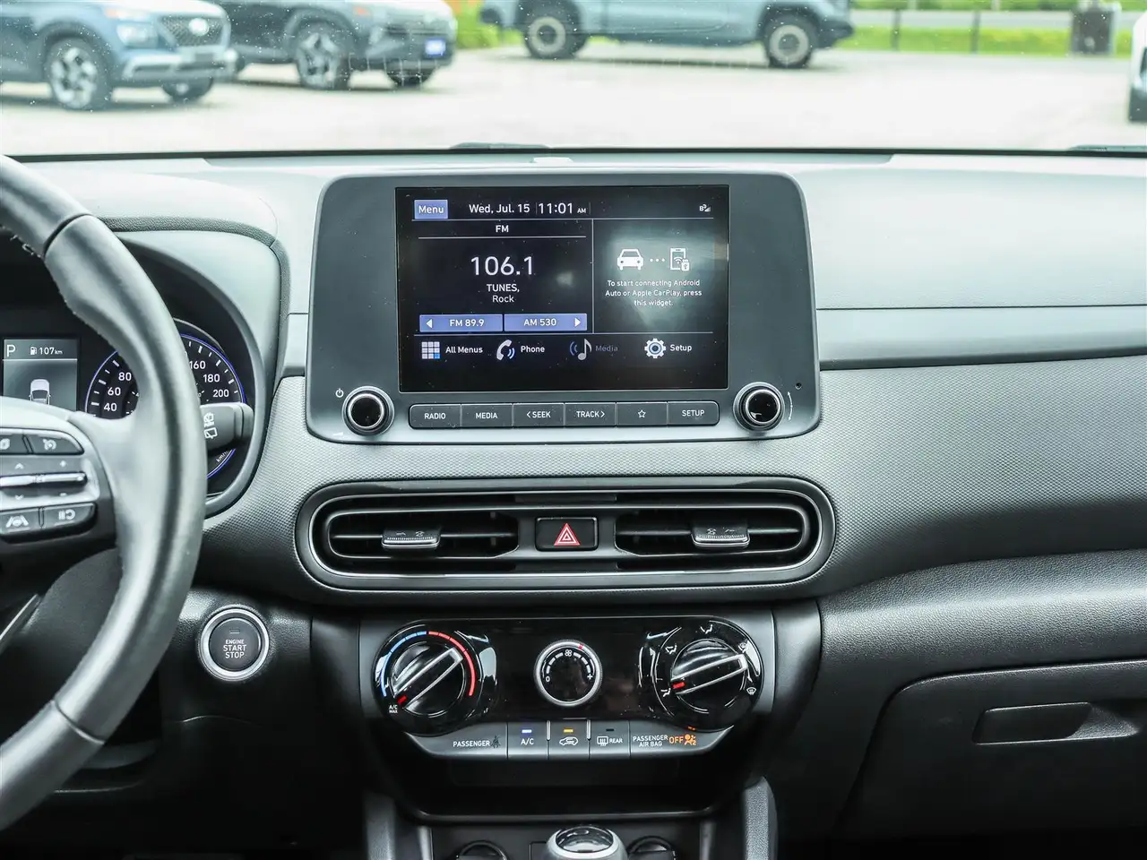 Hyundai KONA photo Hyundai KONA