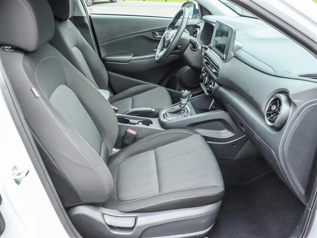 Hyundai KONA photo Hyundai KONA