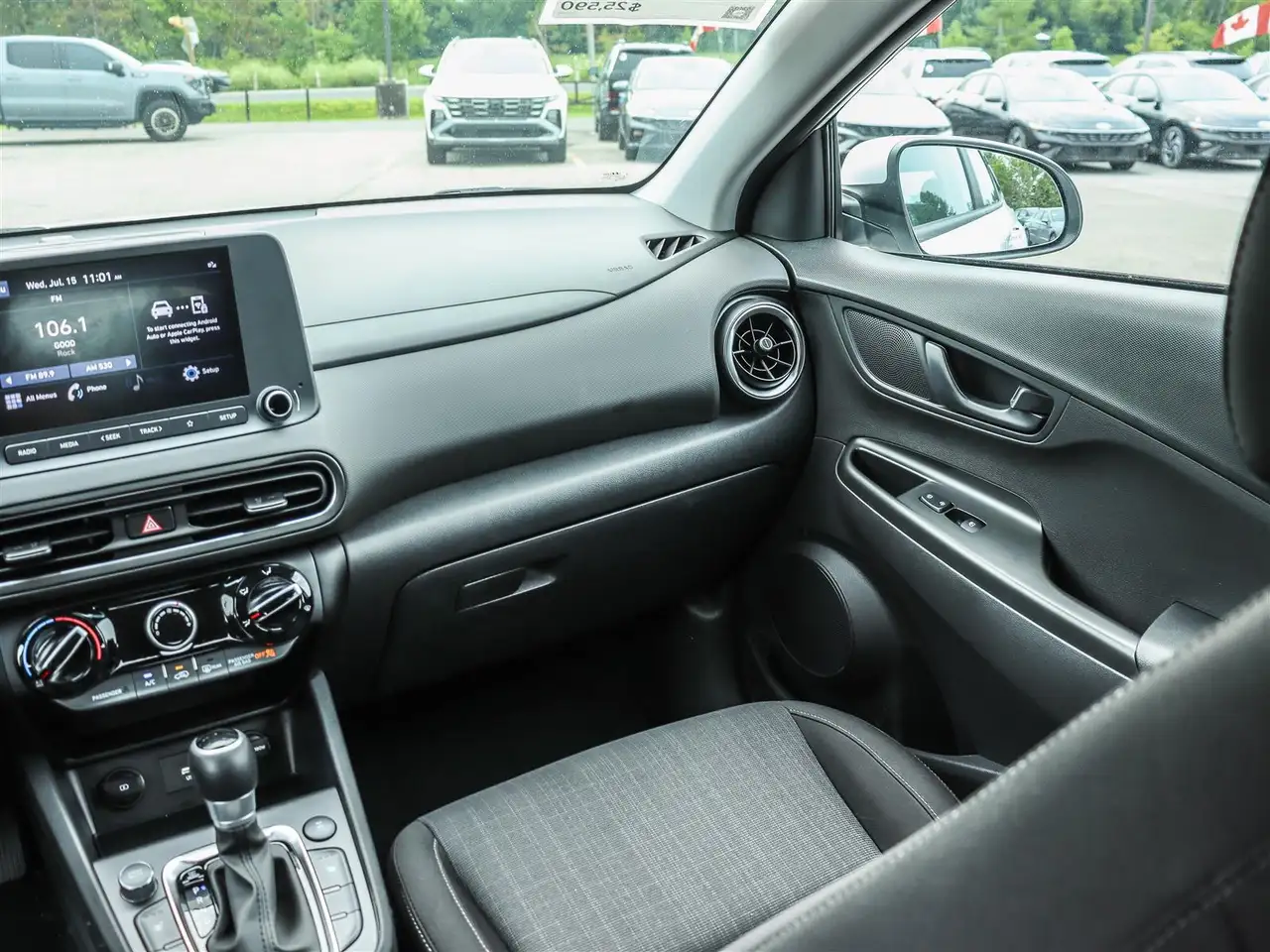 Hyundai KONA photo Hyundai KONA