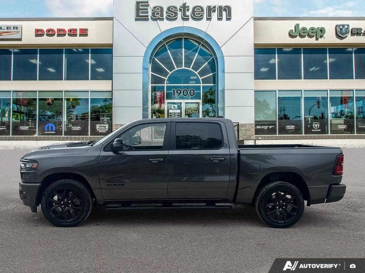RAM 1500 снимка RAM 1500