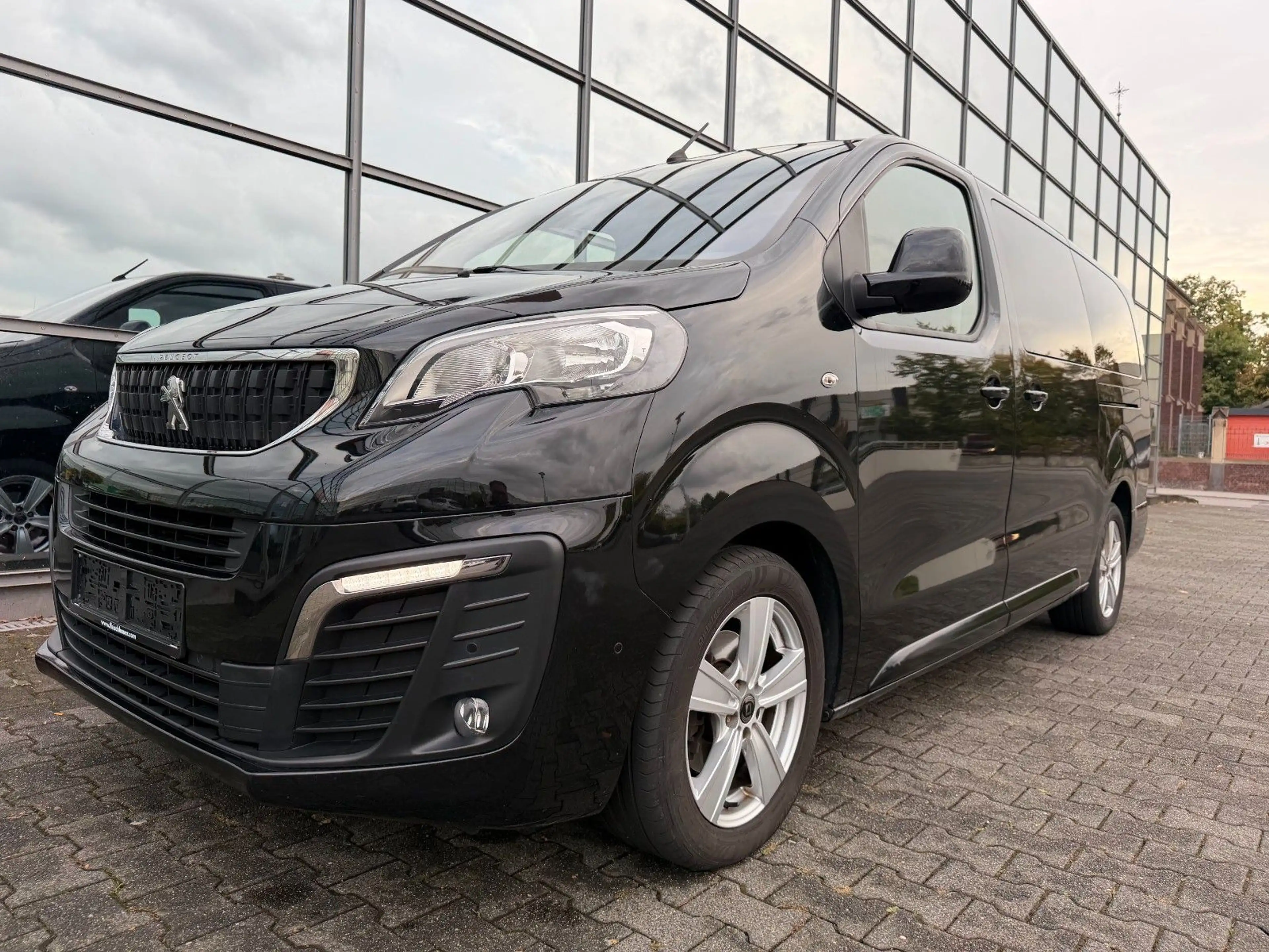 Peugeot Traveller Active L3 2.0 Kamera AUT 8 Sitzer ATM — photo 14