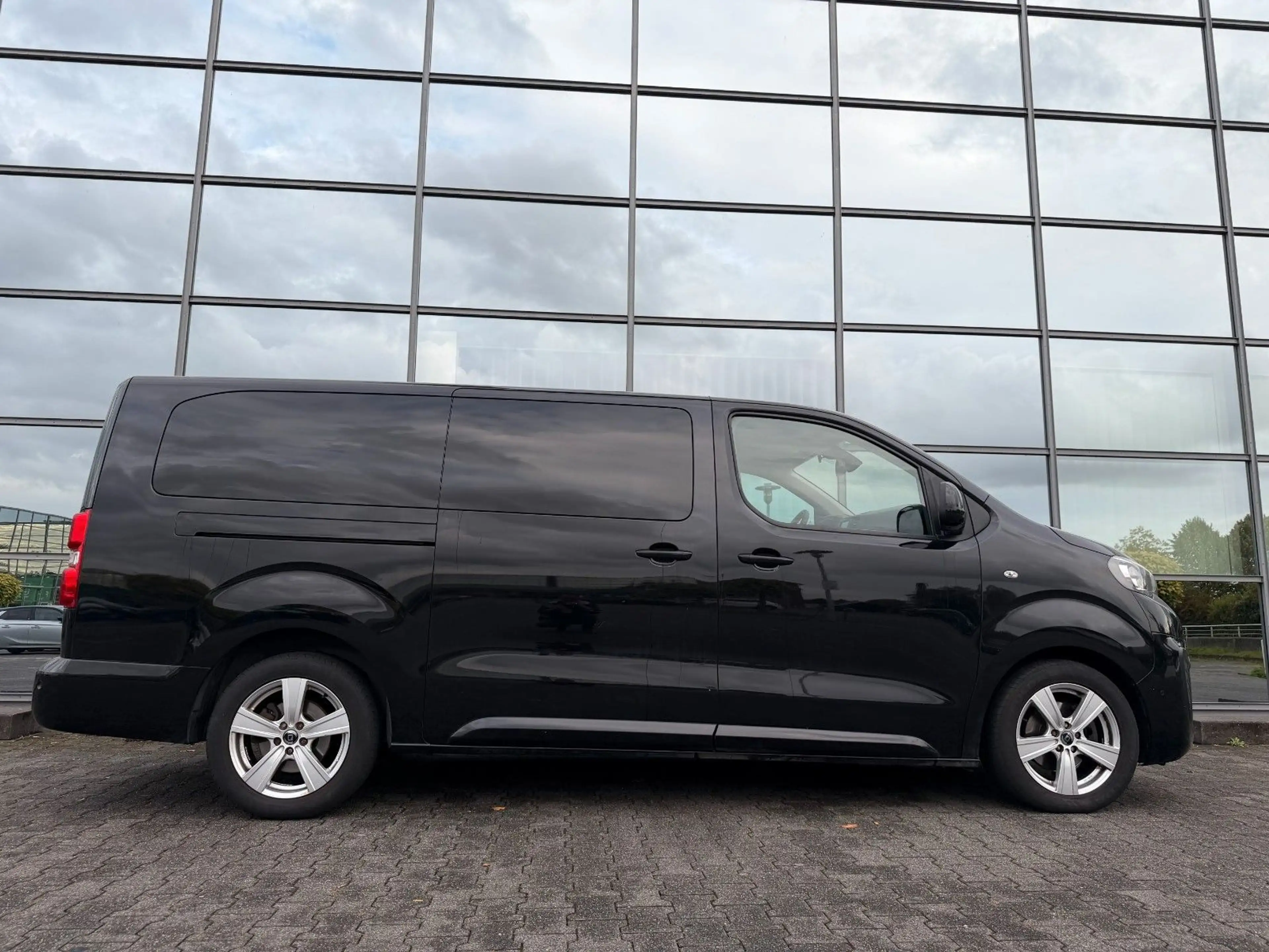 Peugeot Traveller Active L3 2.0 Kamera AUT 8 Sitzer ATM — photo 5