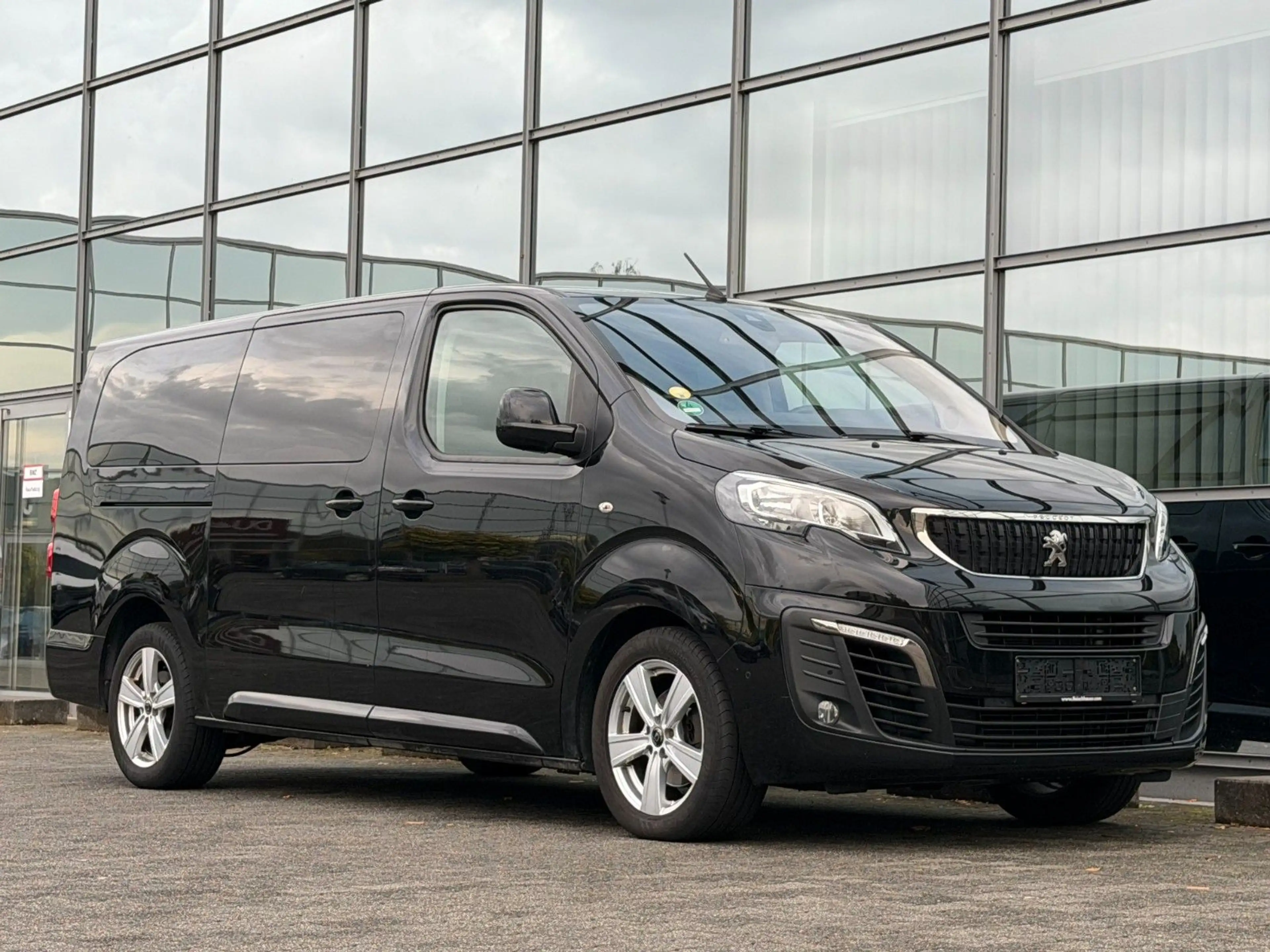 Peugeot Traveller Active L3 2.0 Kamera AUT 8 Sitzer ATM — photo 6