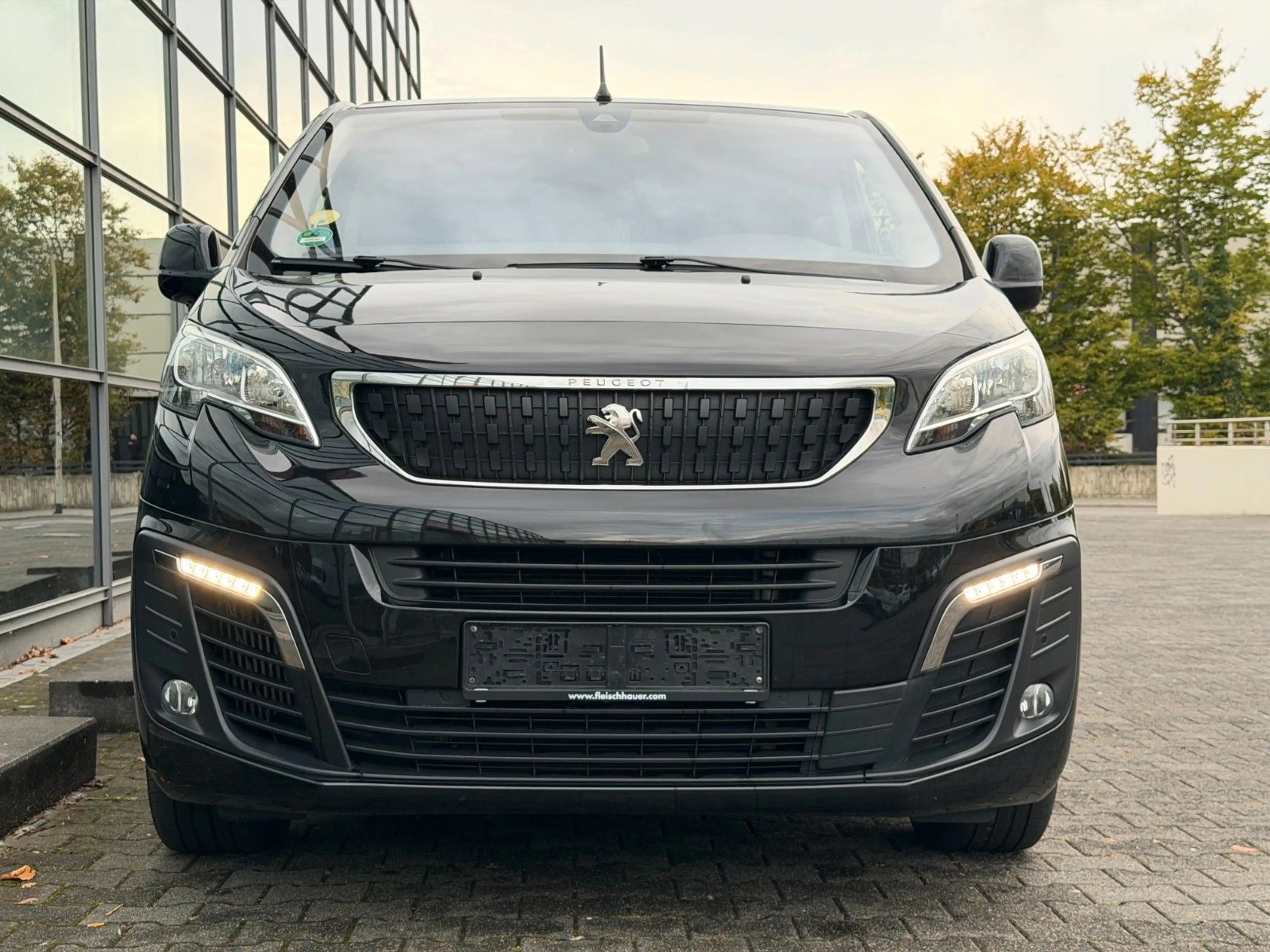 Peugeot Traveller Active L3 2.0 Kamera AUT 8 Sitzer ATM — photo 7