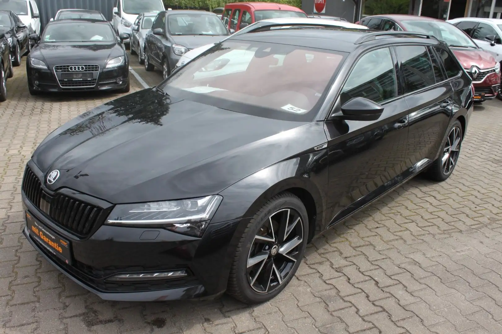 Skoda Superb Combi Sportline Aut.2,0TDI AHK Leder Matr Schwarz - 1