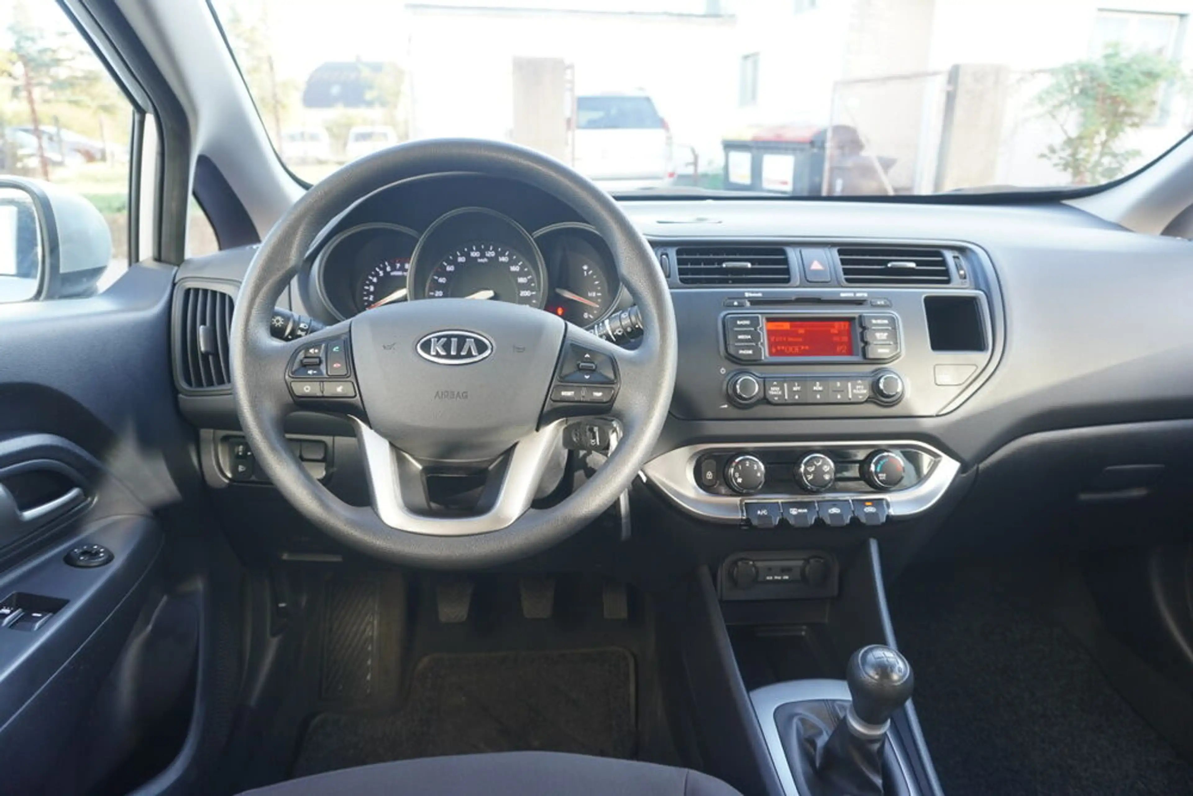 Kia Rio 1,2 Cool — photo 7
