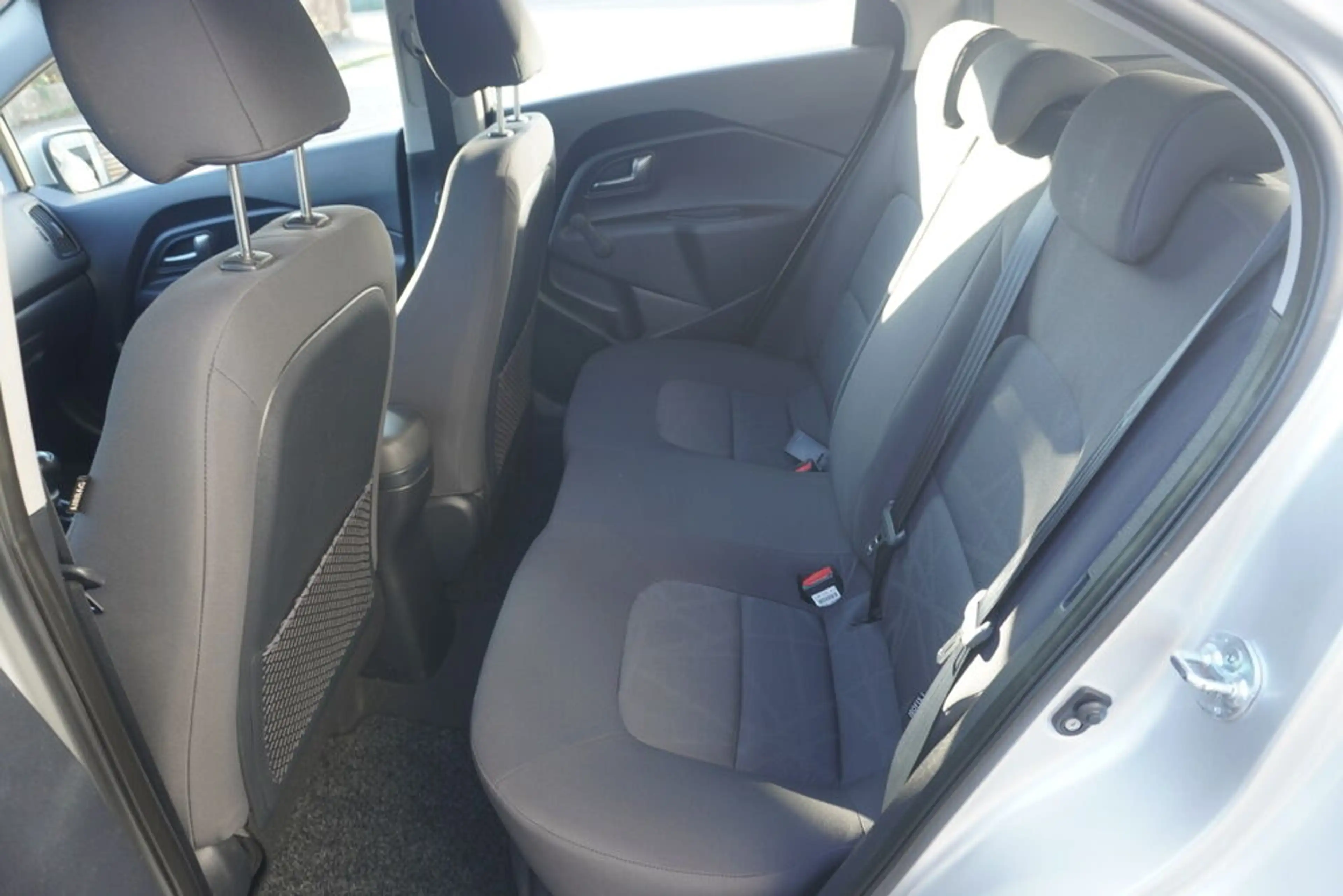 Kia Rio 1,2 Cool — photo 6
