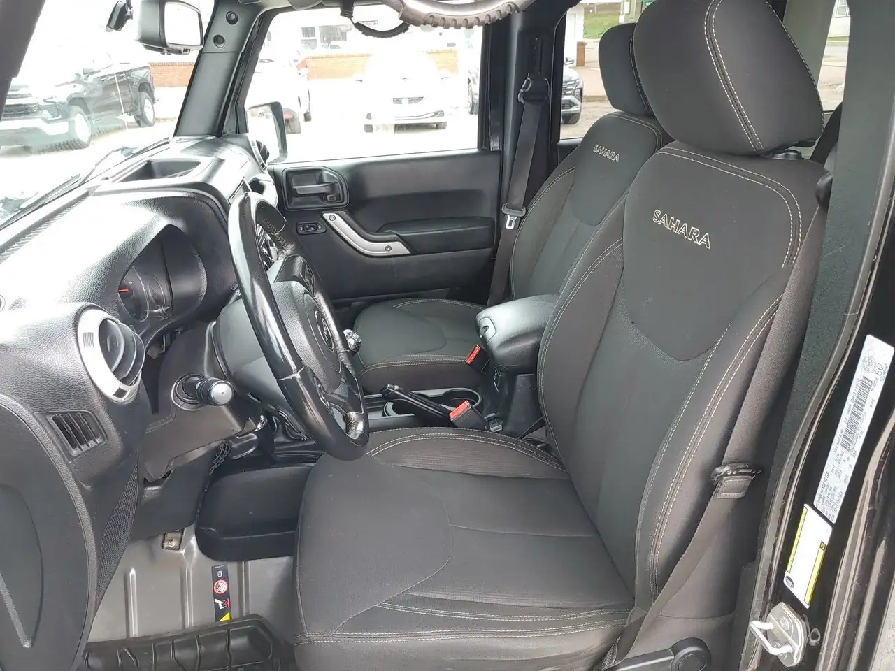 Jeep Wrangler photo Jeep Wrangler