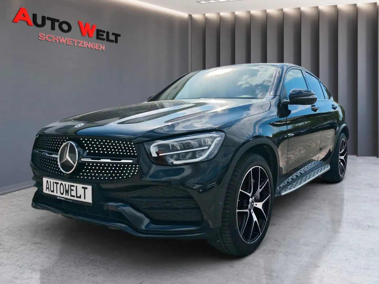 Mercedes-Benz GLC 220 d 4Matic Coupe/AMG-Line/Offroad/Pano/360 Zwart - 1