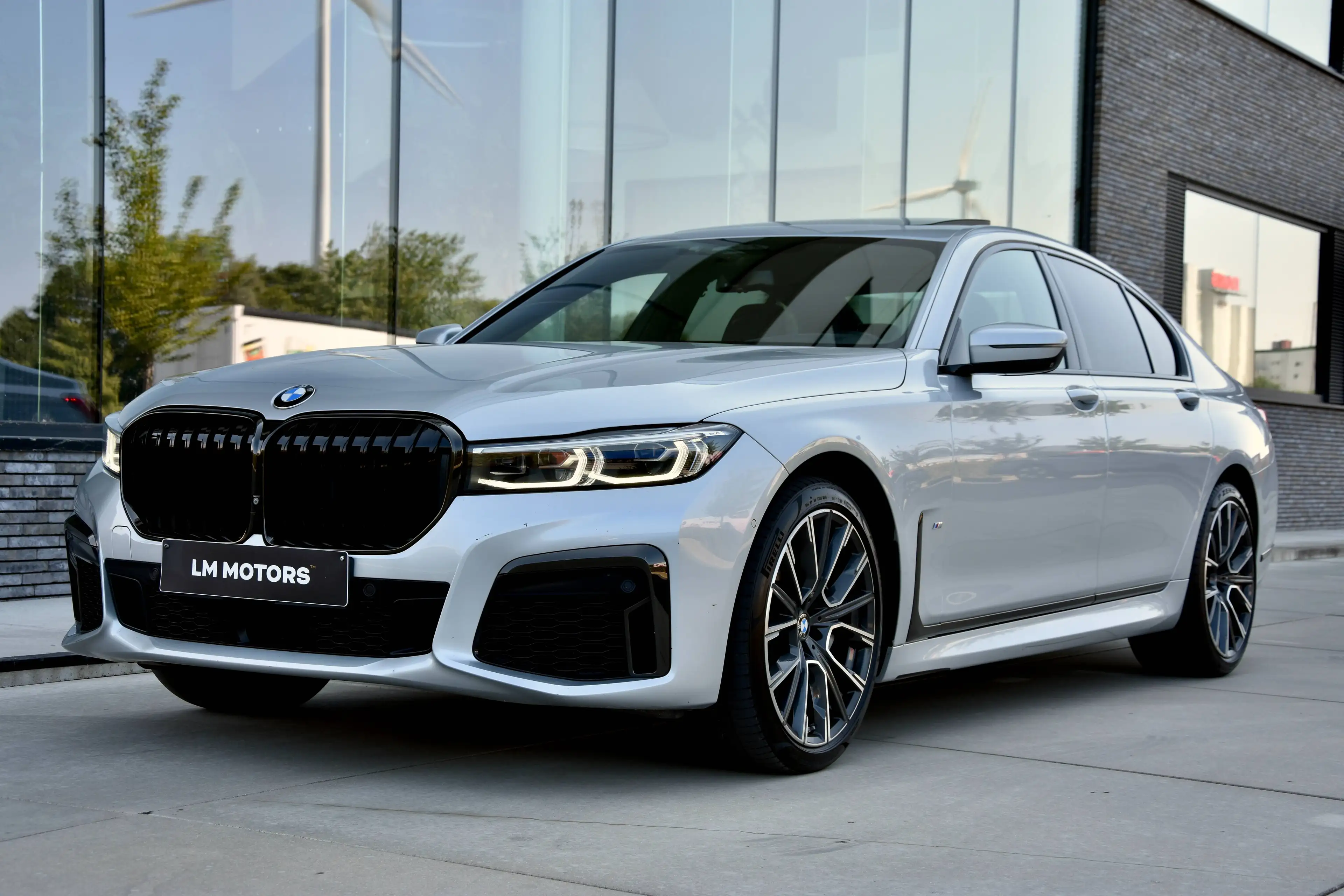 BMW 730 dAs X-Drive - M-Pack - Softclose - HUD — photo 2