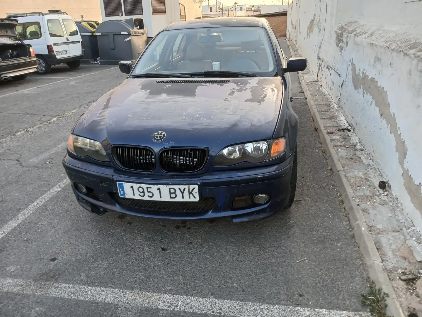 BMW 318 318d - 1