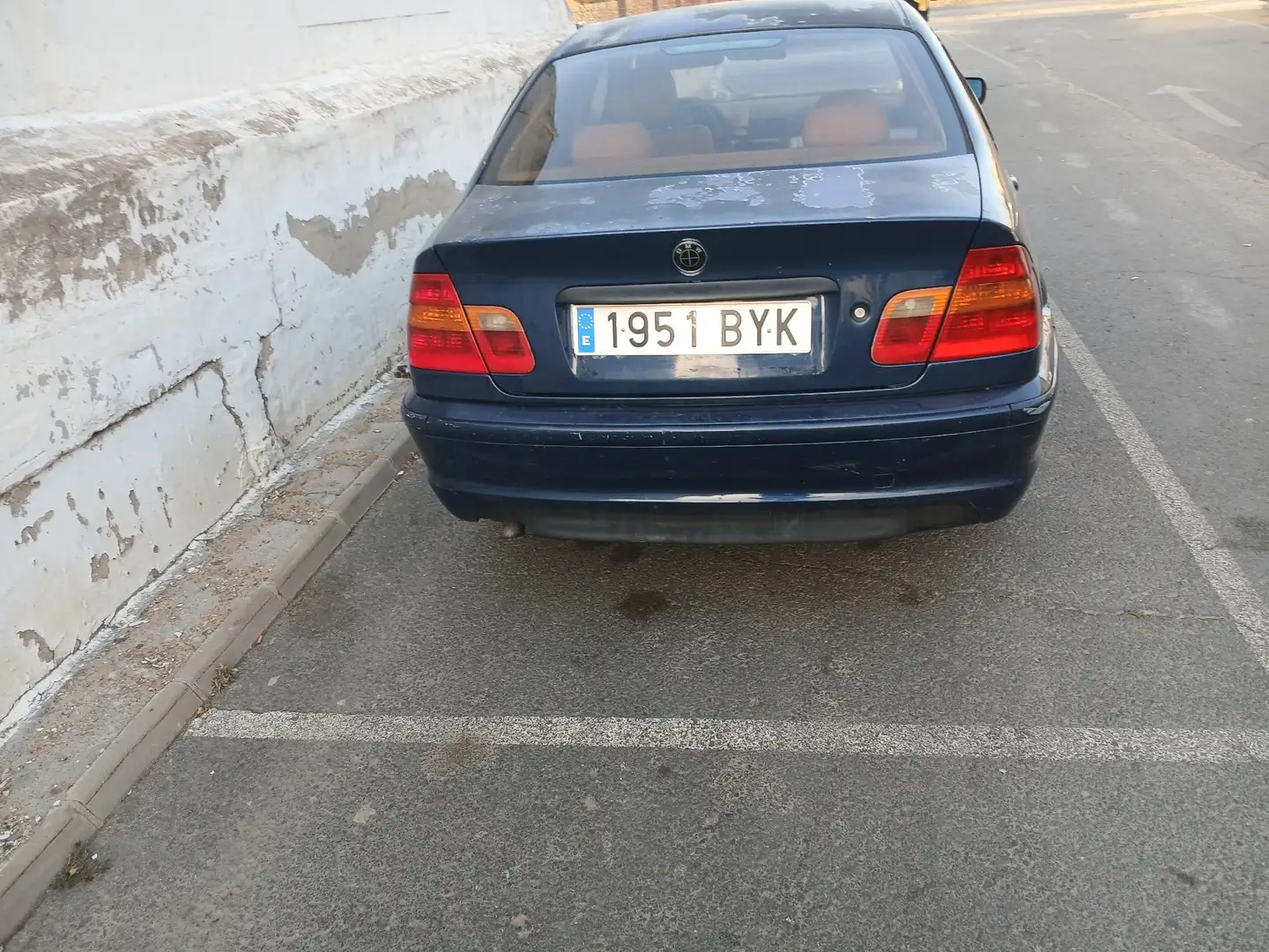 BMW 318 318d - 2