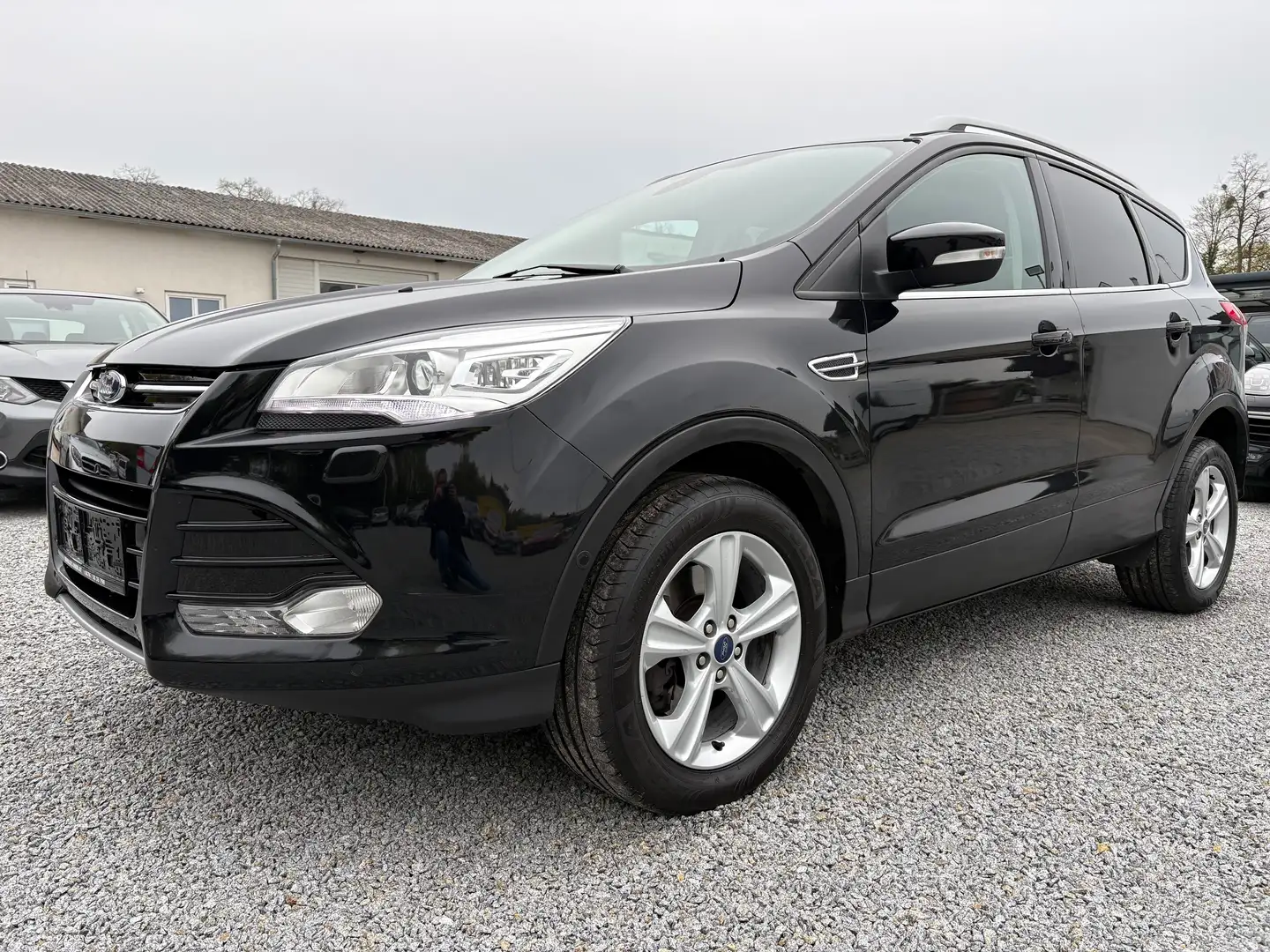 Ford Kuga Kuga 2,0 Titanium 4x4 TDCI Aut.*1.BESITZ*AHK Schwarz - 2