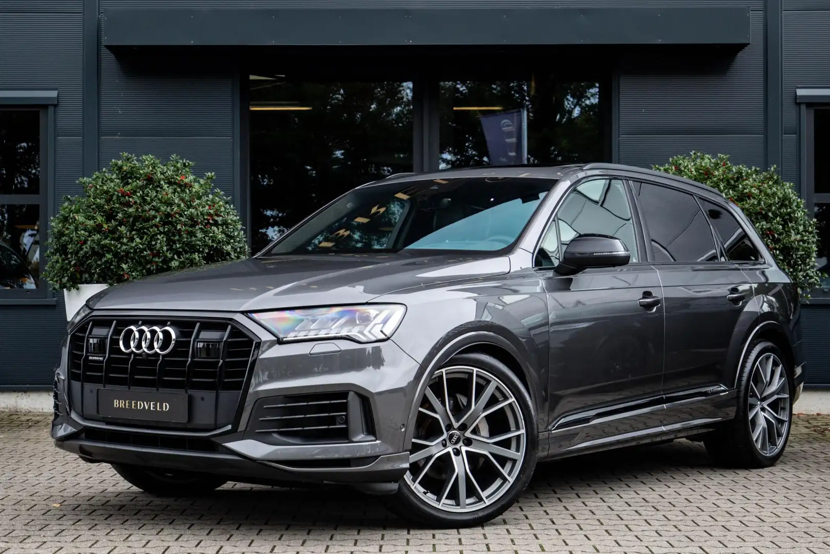 Audi Q7 50 TDI quattro Pro Line Plus Grijs - 1
