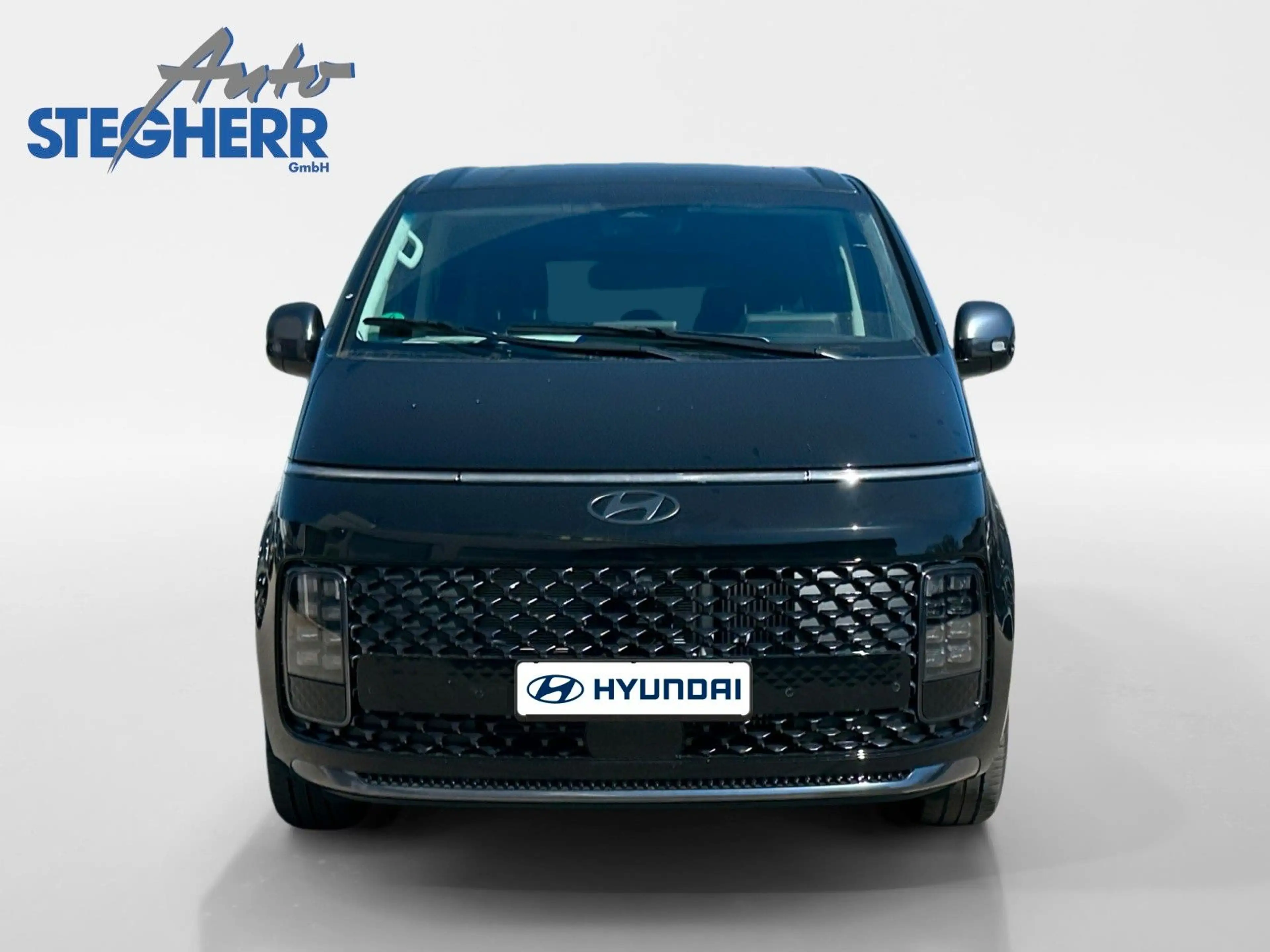 Hyundai STARIA Signature Hybrid 2WD Panoramadach — photo 8