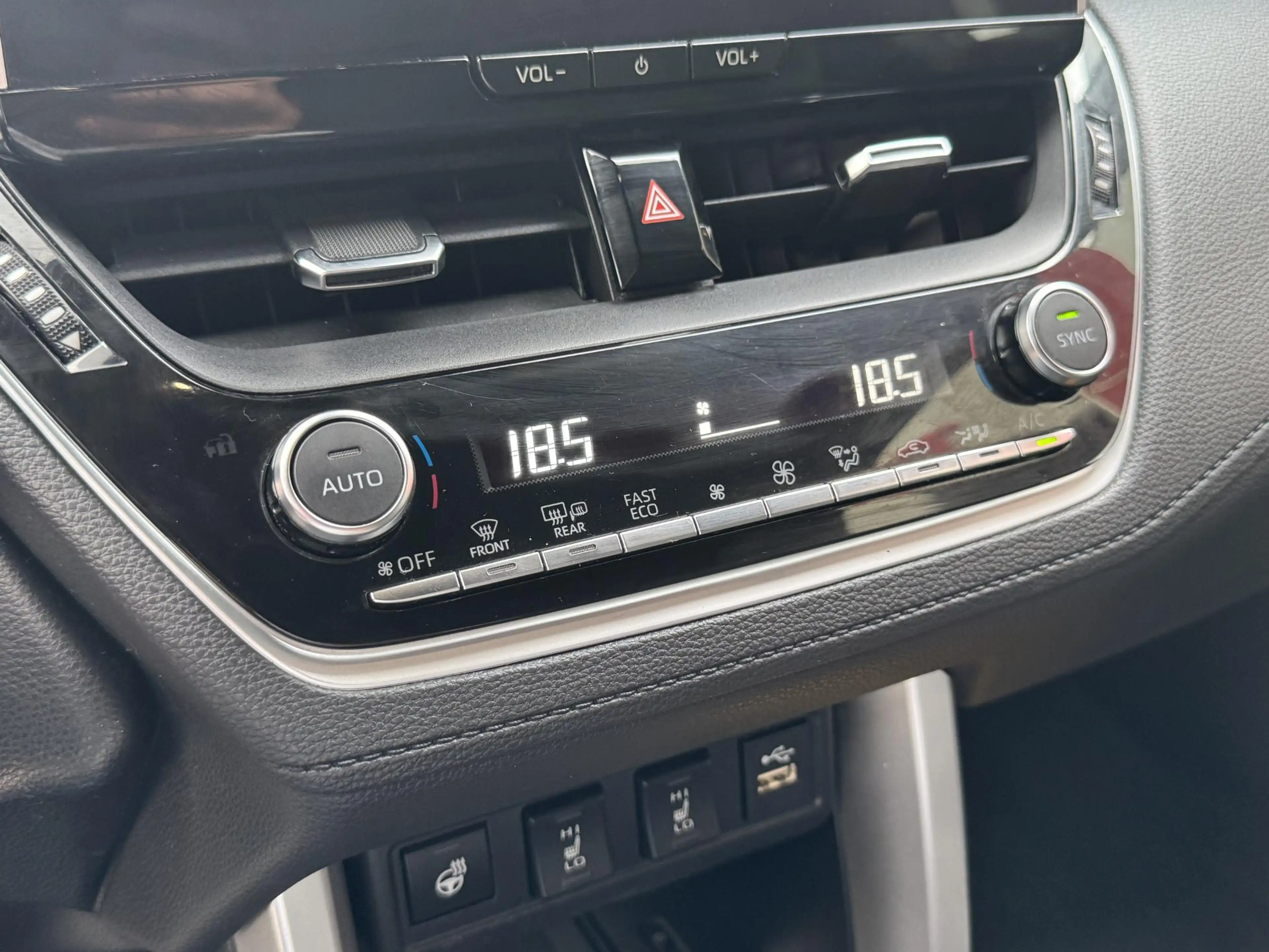 Toyota Corolla Cross 2.0 High Power Hybrid First Edition APPLE/ANDROID — photo 12