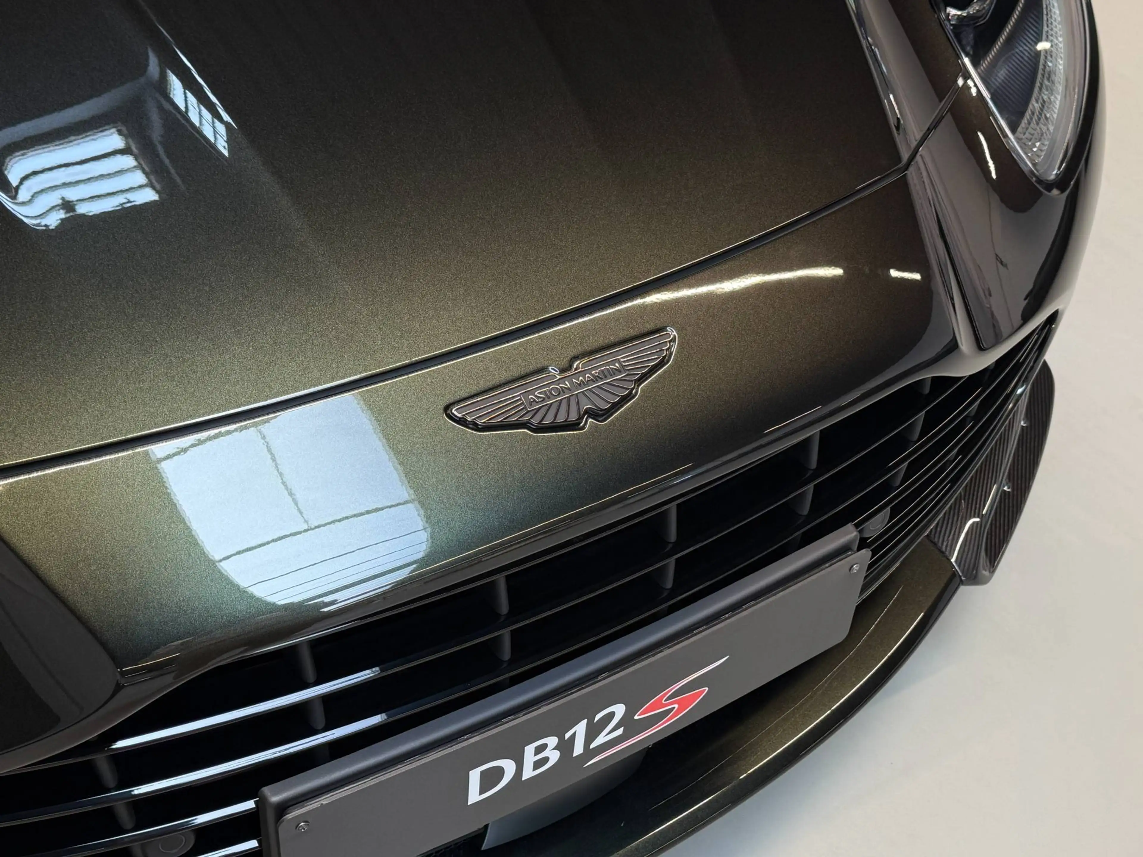 Aston Martin DB12 S Coupe | Aston Martin Brussels — photo 9