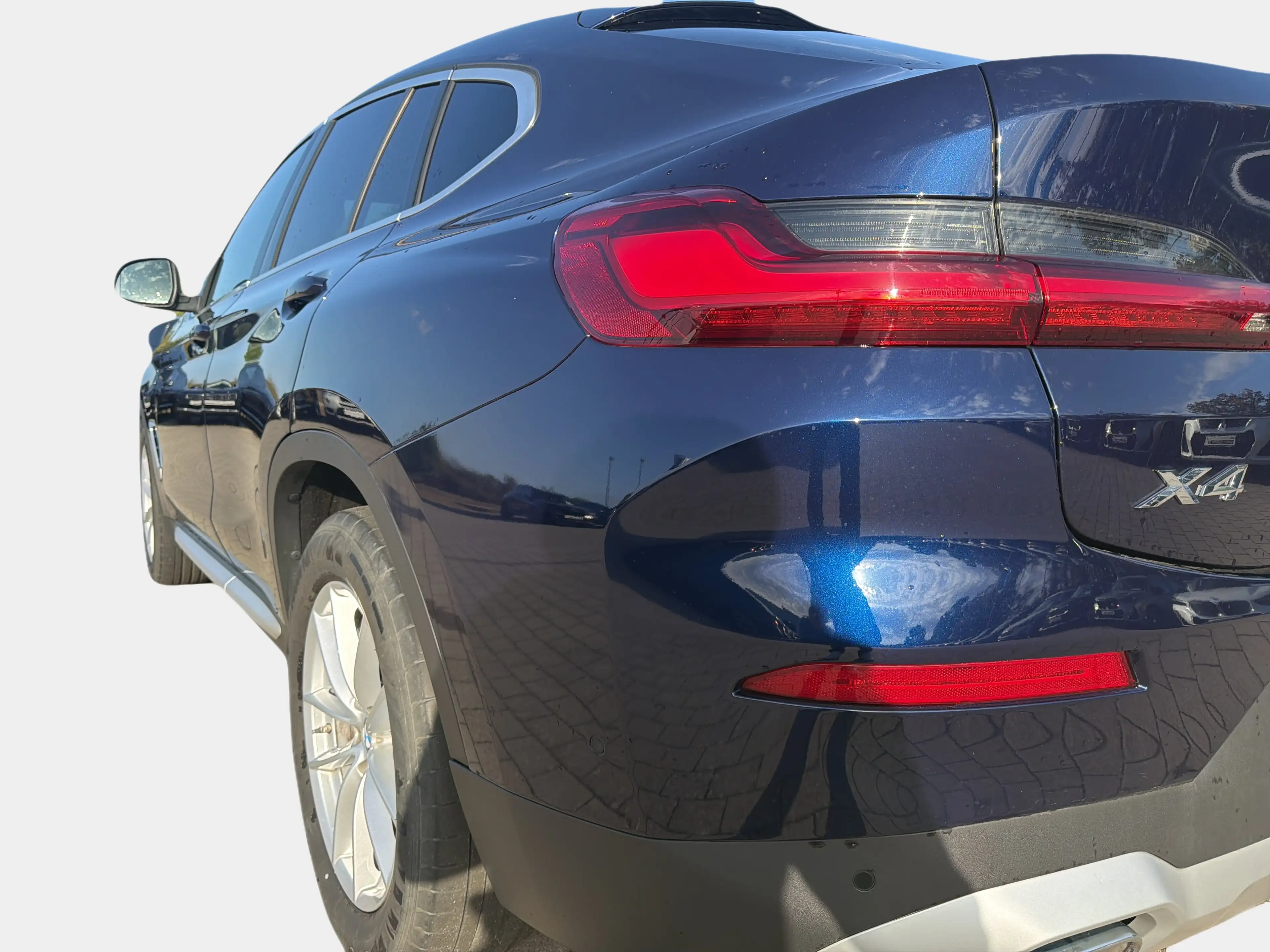 BMW X4 xDrive20d — photo 11