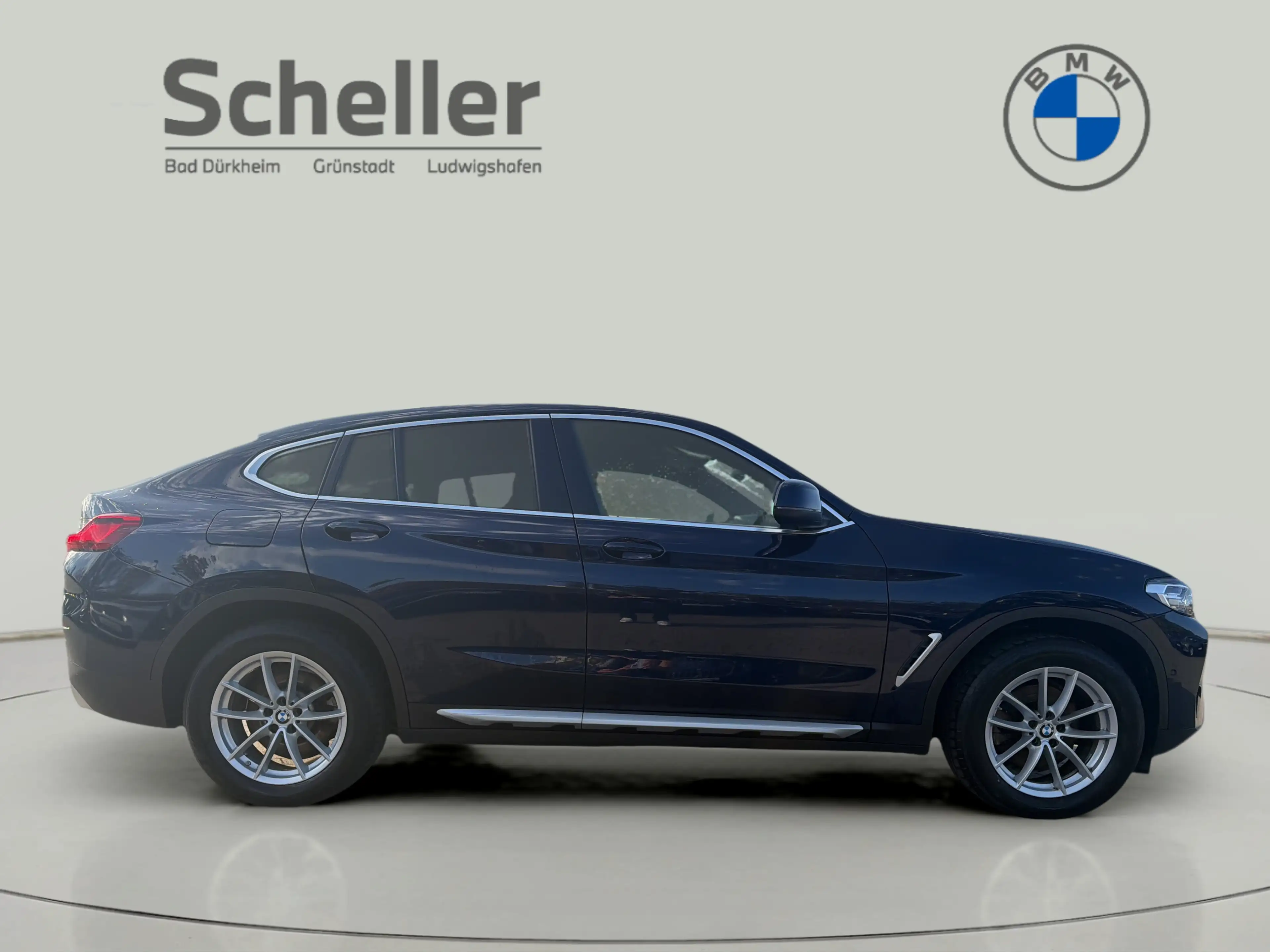 BMW X4 xDrive20d — photo 8