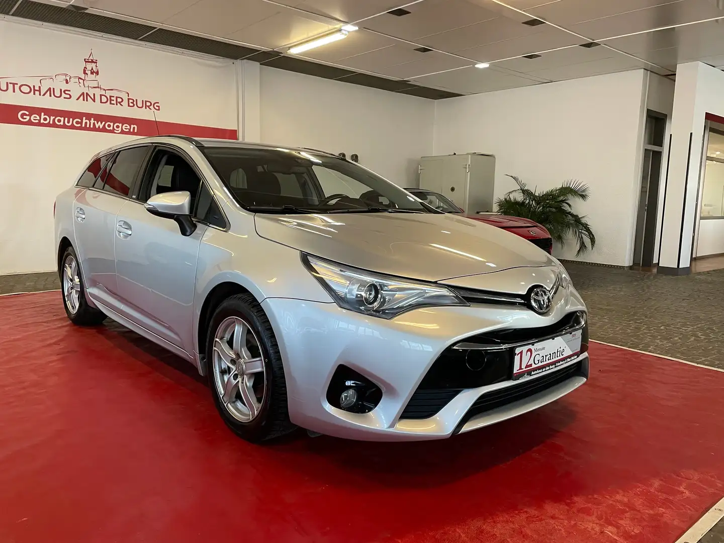 Toyota Avensis Touring Sports 1.8 Edition S *Kamera + Klima Silber - 1