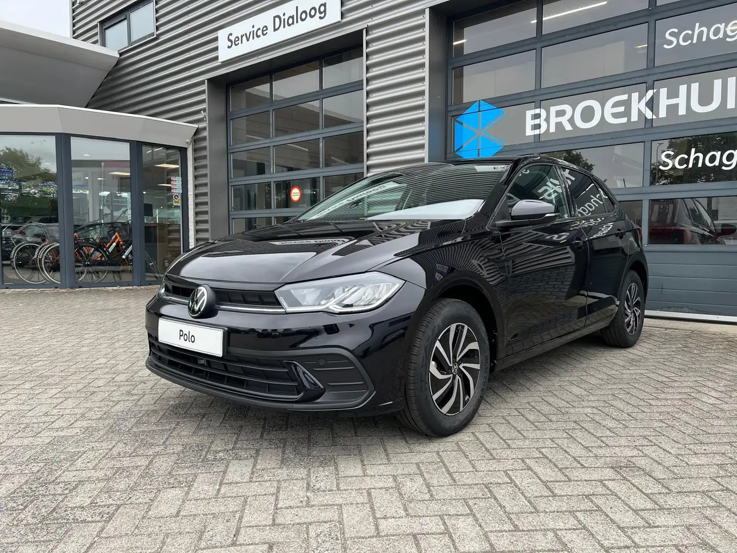 Volkswagen Polo Life Edition | AIRCO | ADAPT. CRUISE | NAVI BY APP Zwart - 2
