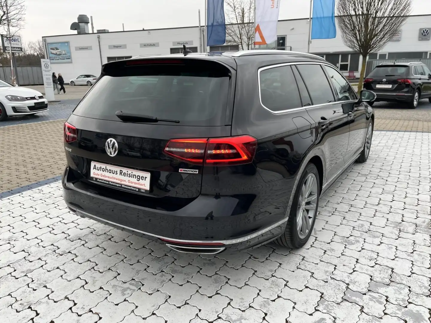 Volkswagen Passat Variant 2.0 TSI R-Line DSG (Allrad,AHK,Navi,AHK) Klima Negro - 2