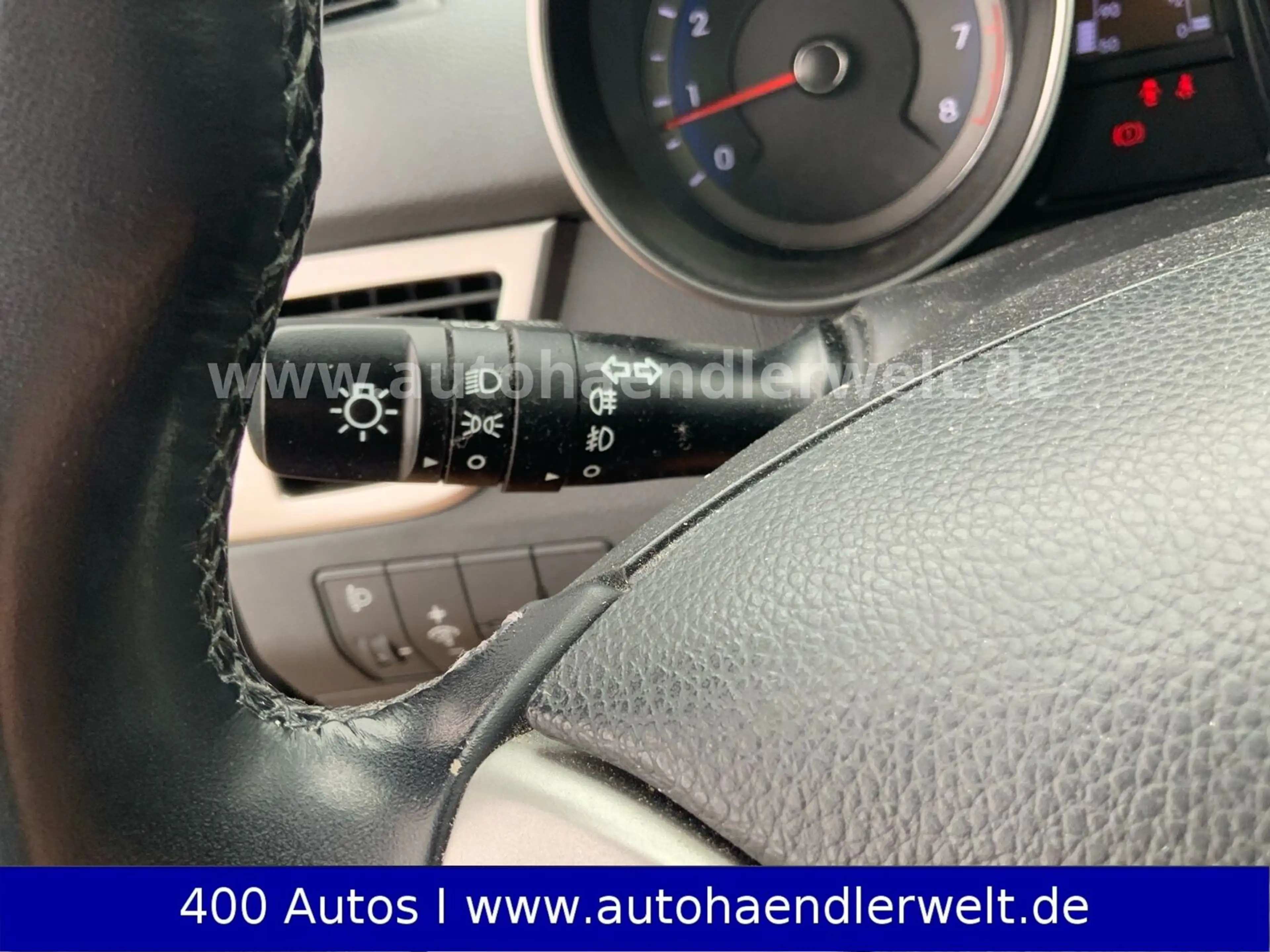 Hyundai i30 1.4 blue — photo 15