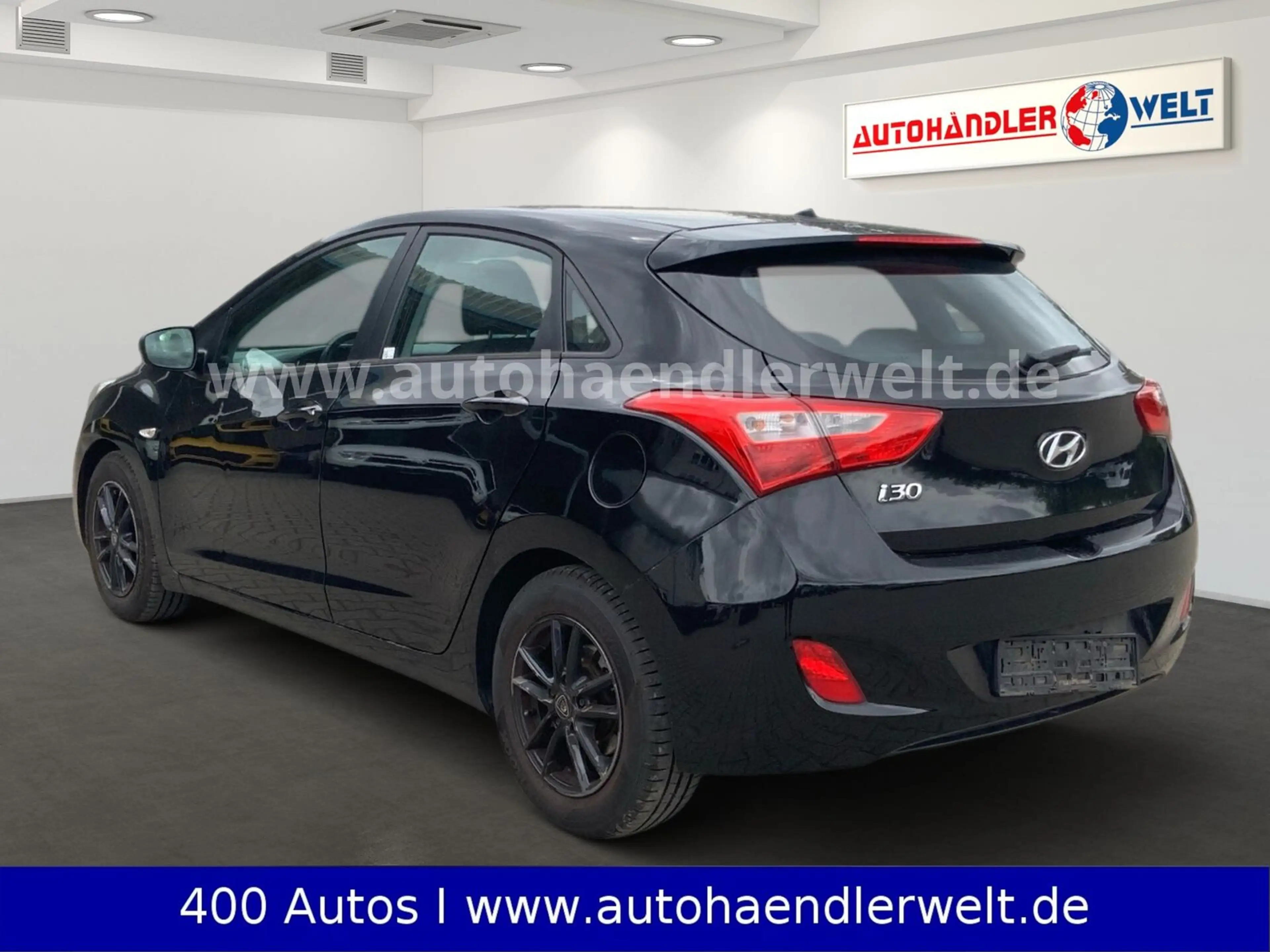 Hyundai i30 1.4 blue — photo 6