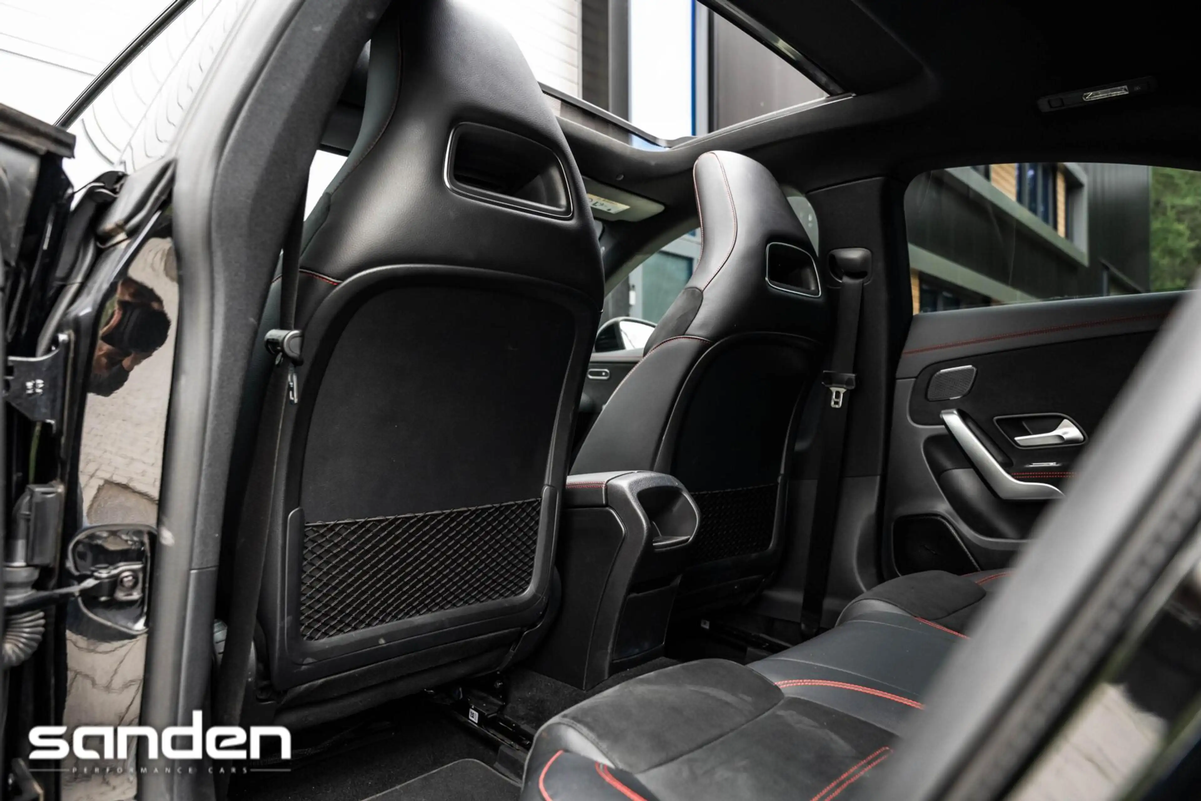 Mercedes-Benz CLA 220 Premium Plus |Pano|Sfeerverlichting|Burmester|19" — photo 44