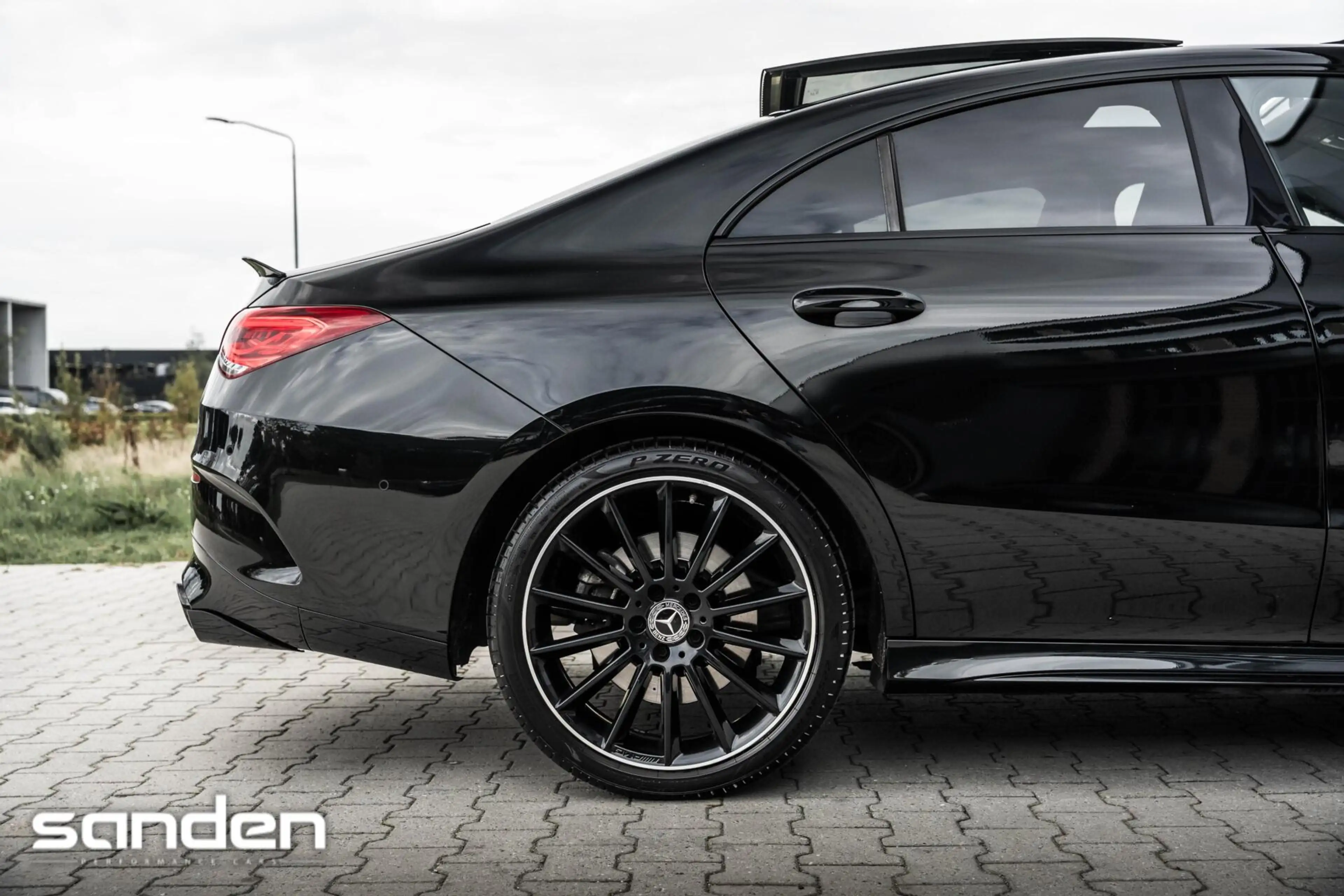 Mercedes-Benz CLA 220 Premium Plus |Pano|Sfeerverlichting|Burmester|19" — photo 31