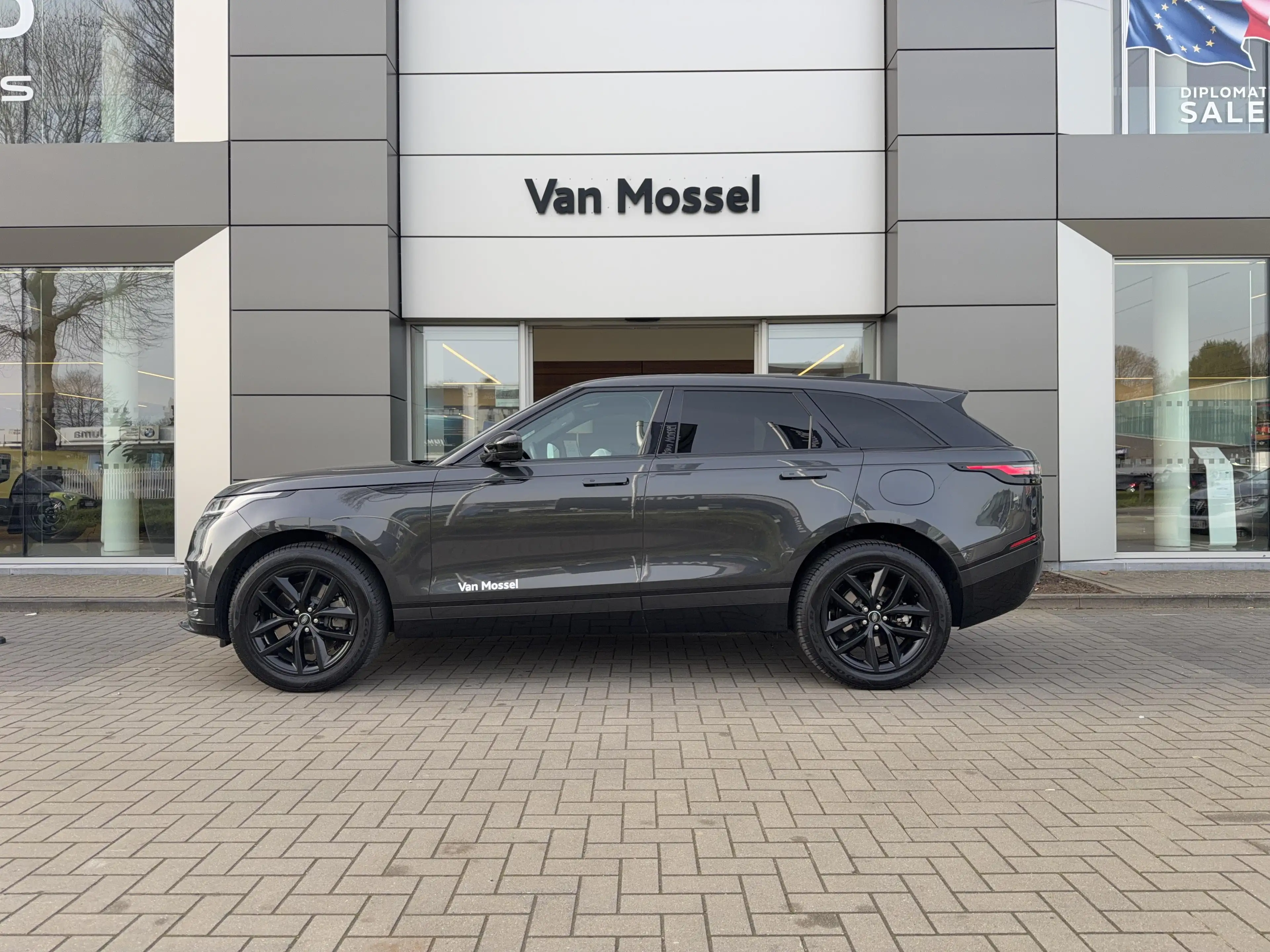 Land Rover Range Rover Velar P400e Dynamic SE AWD |Meridian|Trekhaak|Driver Ass — photo 4