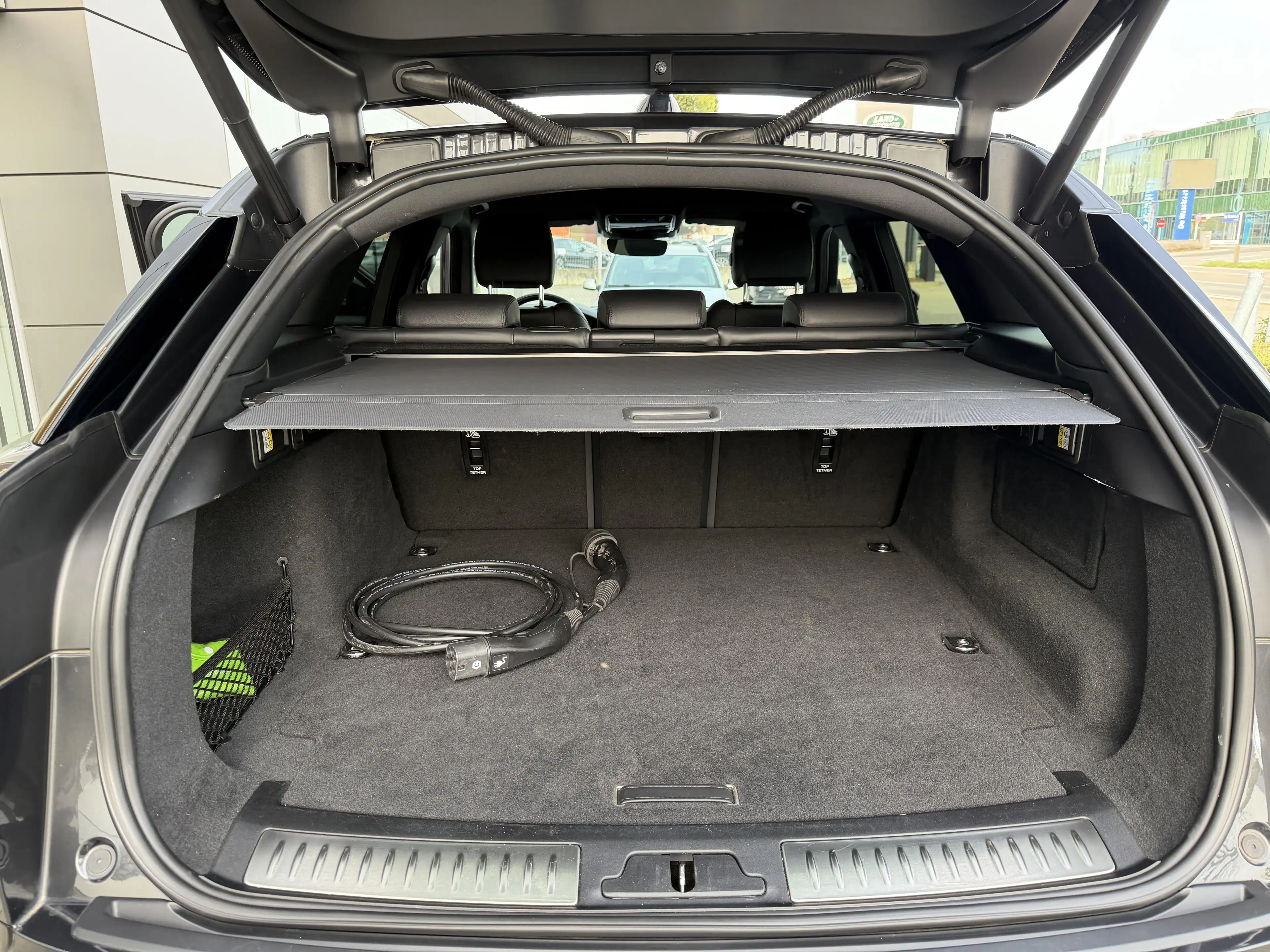 Land Rover Range Rover Velar P400e Dynamic SE AWD |Meridian|Trekhaak|Driver Ass — photo 6