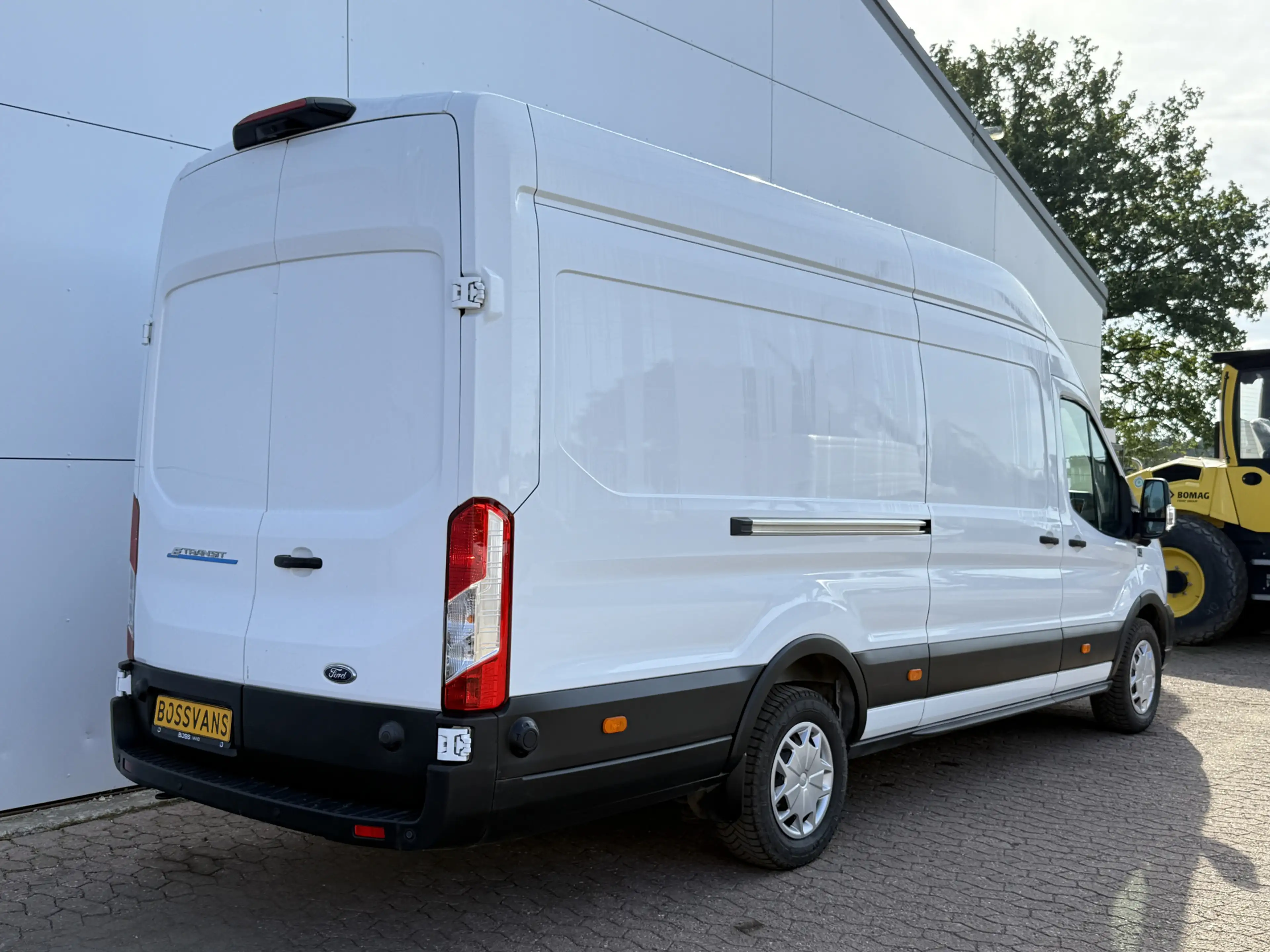 Ford E-Transit 68kWh 184PK L4H3 317km WLTP 95.1% (SOH) BEV Snella — photo 4
