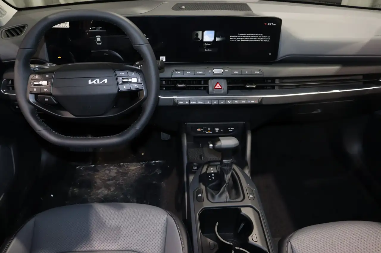 Kia K4 fotografie Kia K4