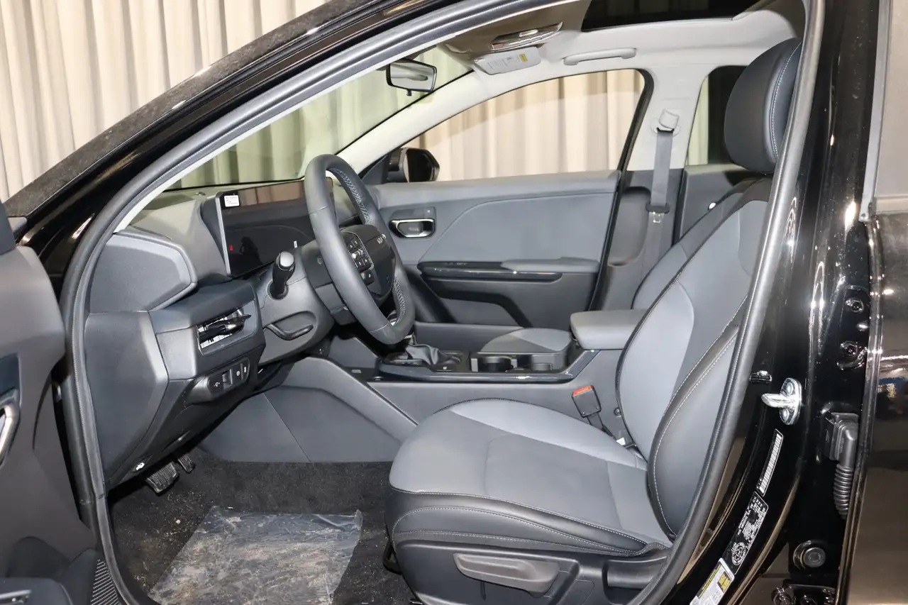 Kia K4 fotografie Kia K4