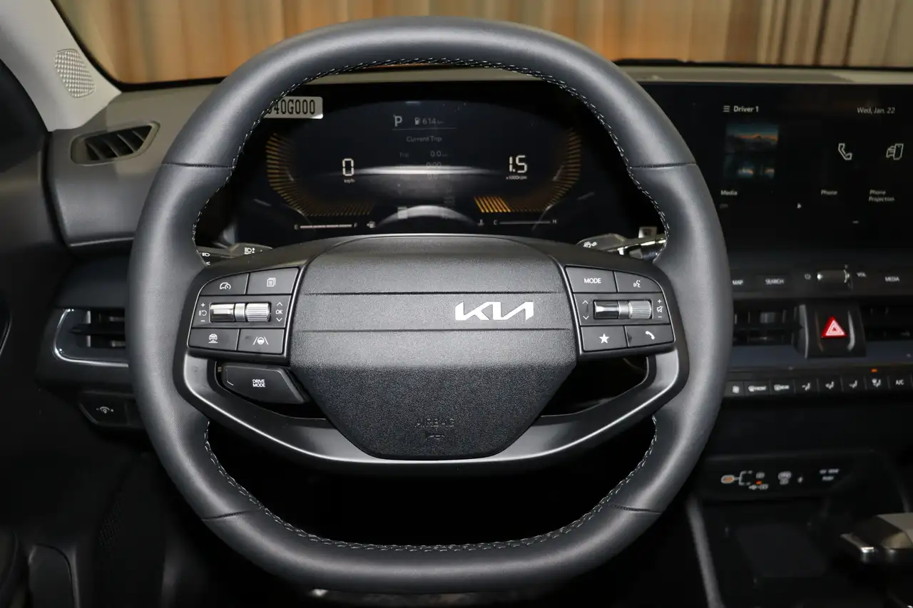 Kia K4 fotografie Kia K4