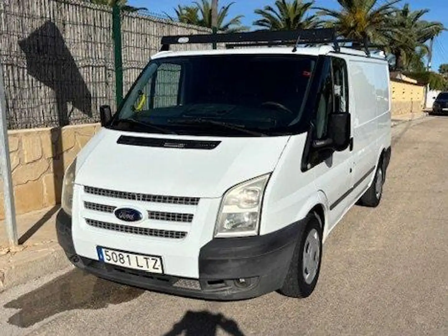 Ford Transit FT 350EL Chasis Cabina Simple 125 AWD Blanco - 1